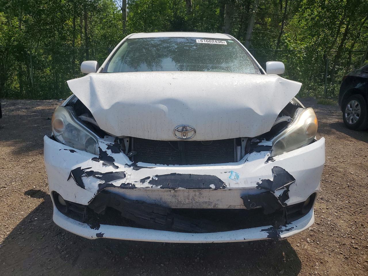 2011 Toyota Matrix Base Белый vin: 2T1KU4EE7BC568487