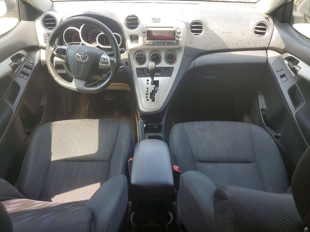 2011 Toyota Matrix Base Белый vin: 2T1KU4EE7BC568487