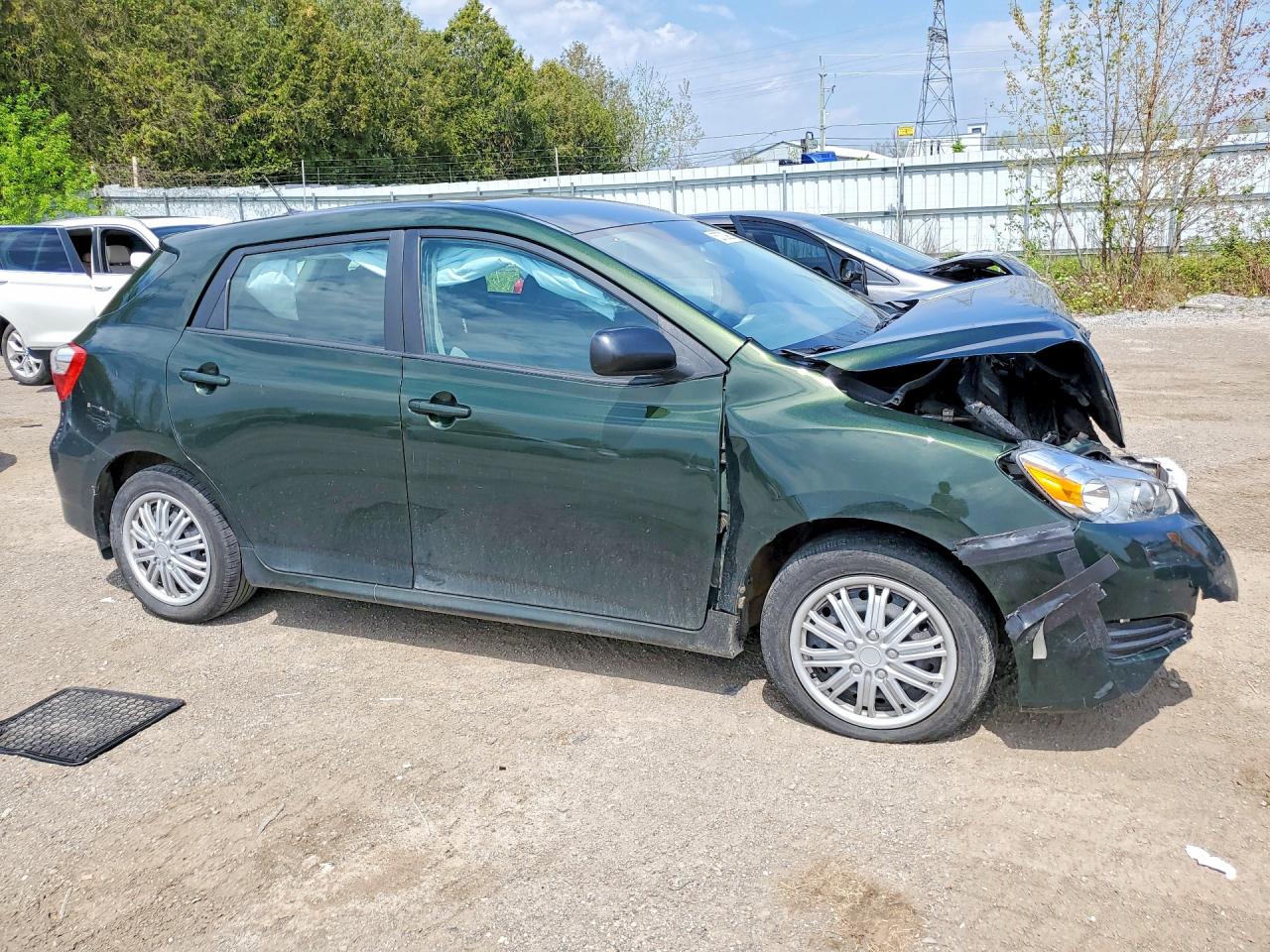 2011 Toyota Matrix Base Green vin: 2T1KU4EE7BC692839