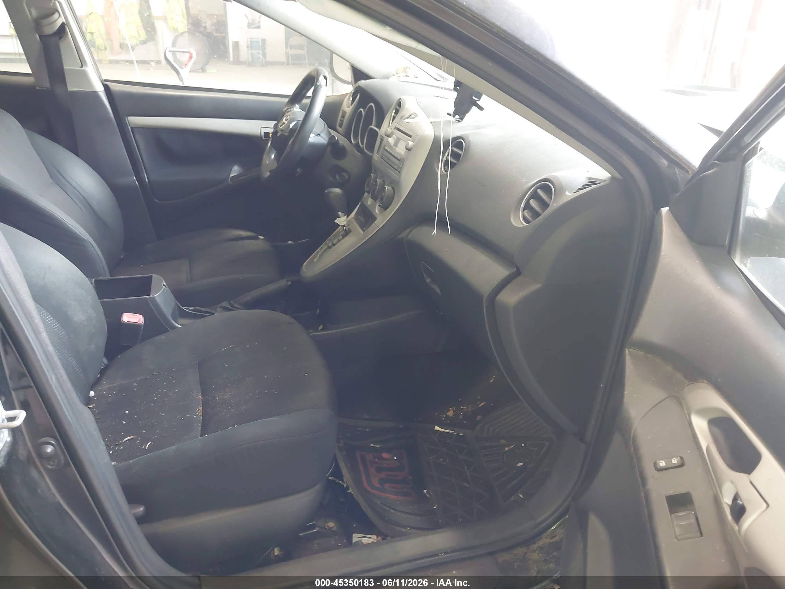 2011 Toyota Matrix   Черный vin: 2T1KU4EE7BC724625