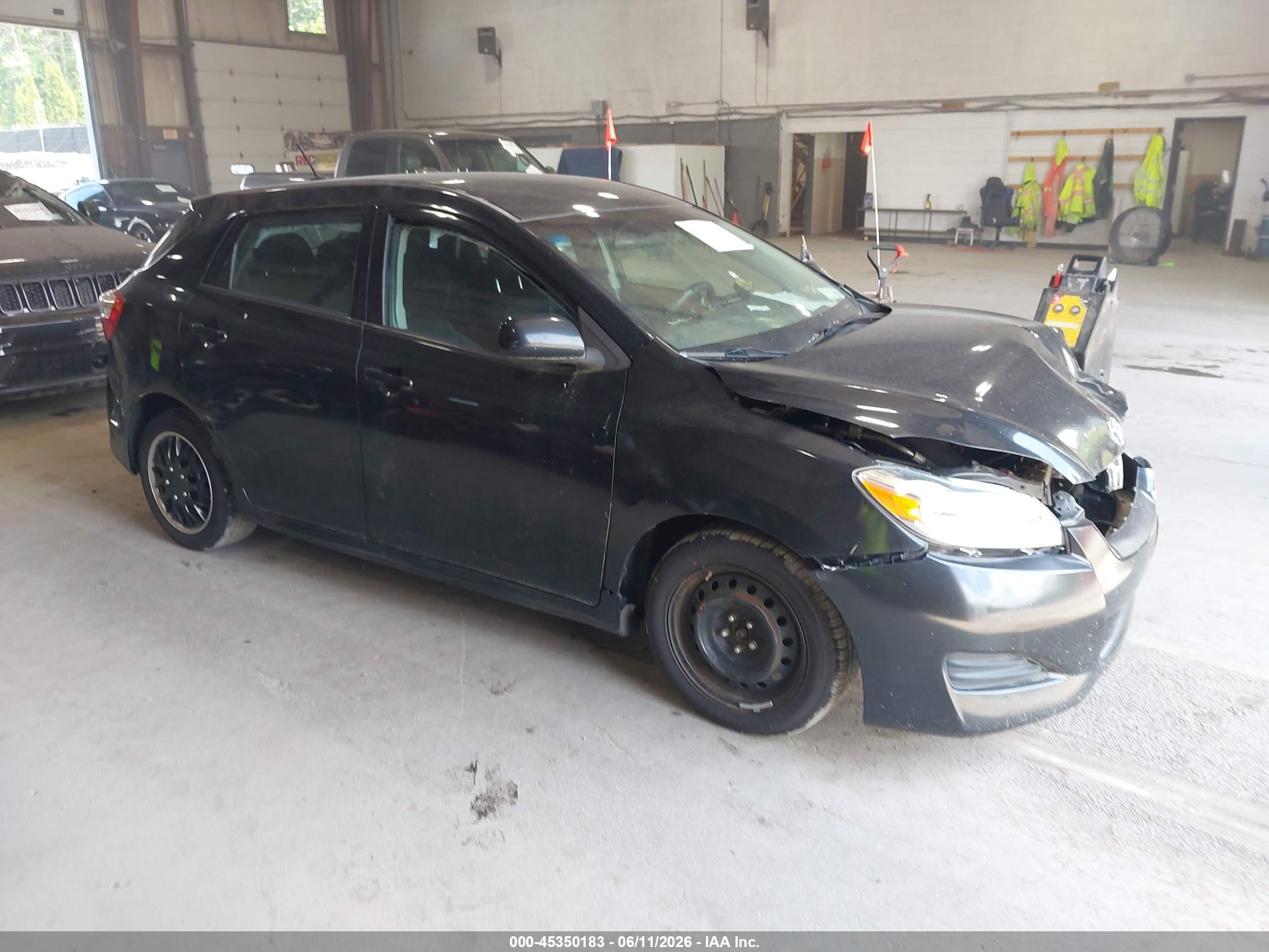 2011 Toyota Matrix   Черный vin: 2T1KU4EE7BC724625