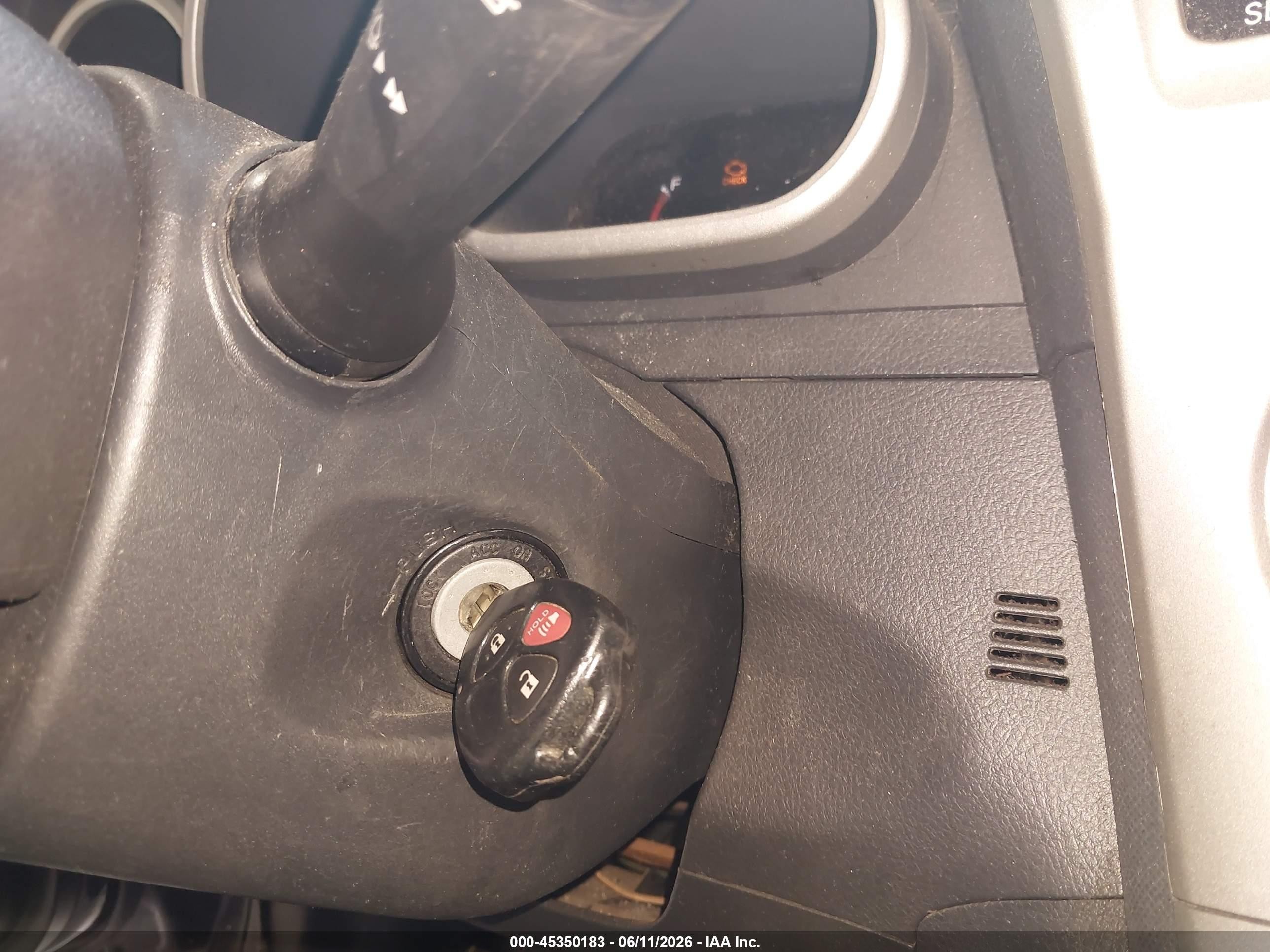 2011 Toyota Matrix   Черный vin: 2T1KU4EE7BC724625