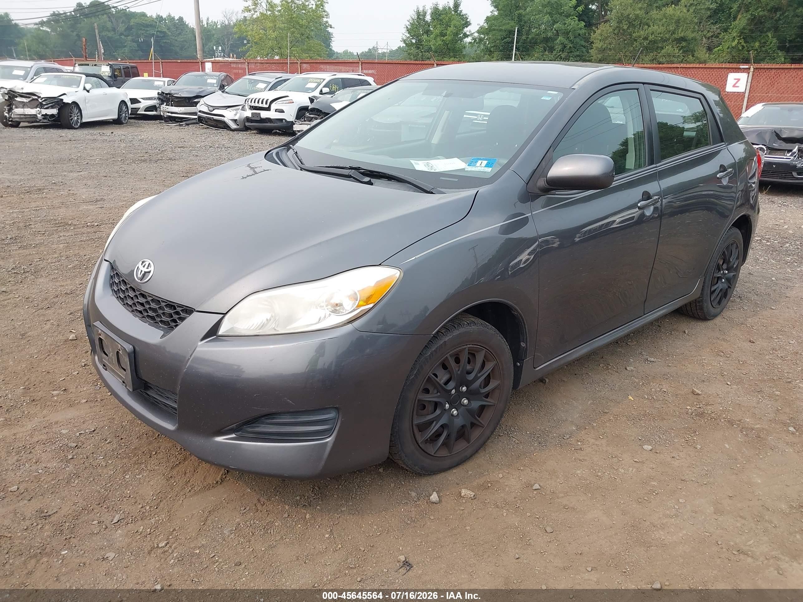 2011 Toyota Matrix   Gray vin: 2T1KU4EE7BC737469