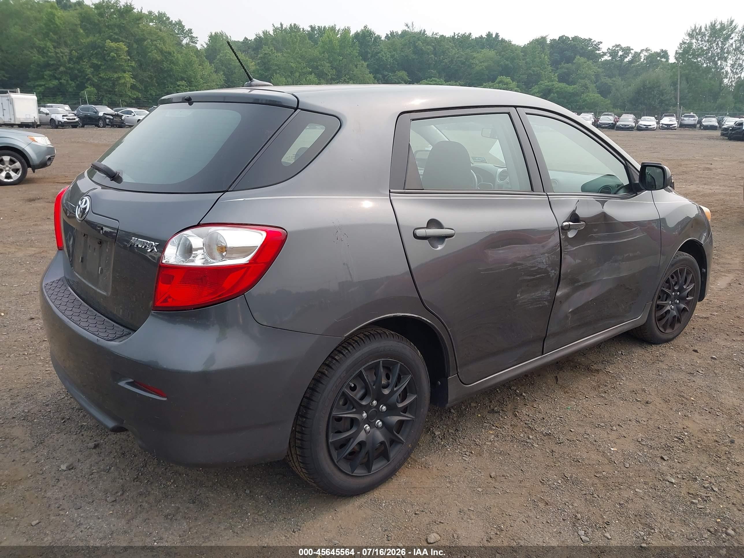 2011 Toyota Matrix   Gray vin: 2T1KU4EE7BC737469