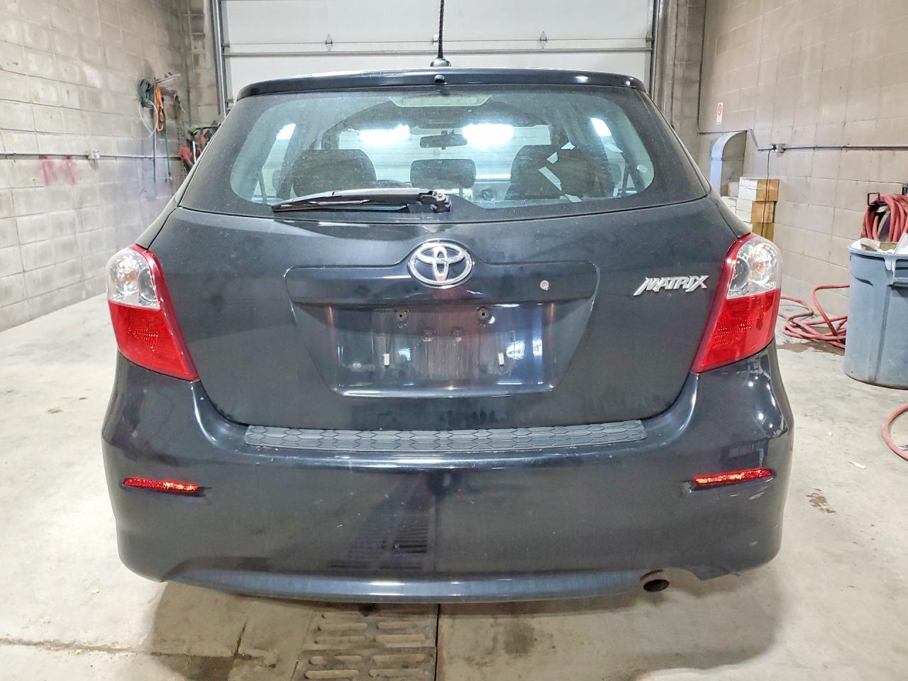 2012 Toyota Matrix L Black vin: 2T1KU4EE7CC816335