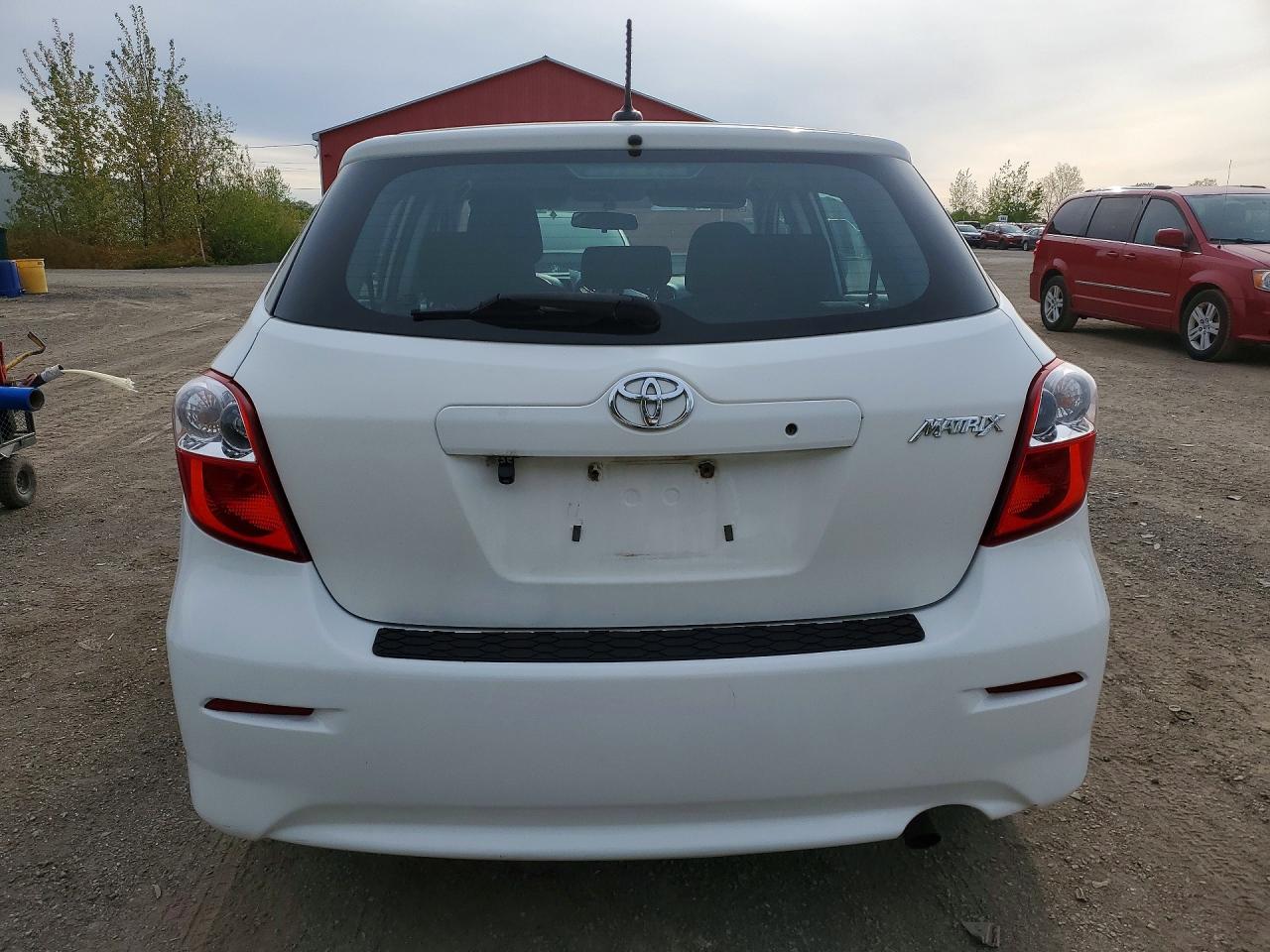 2013 Toyota Matrix L White vin: 2T1KU4EE7DC977754