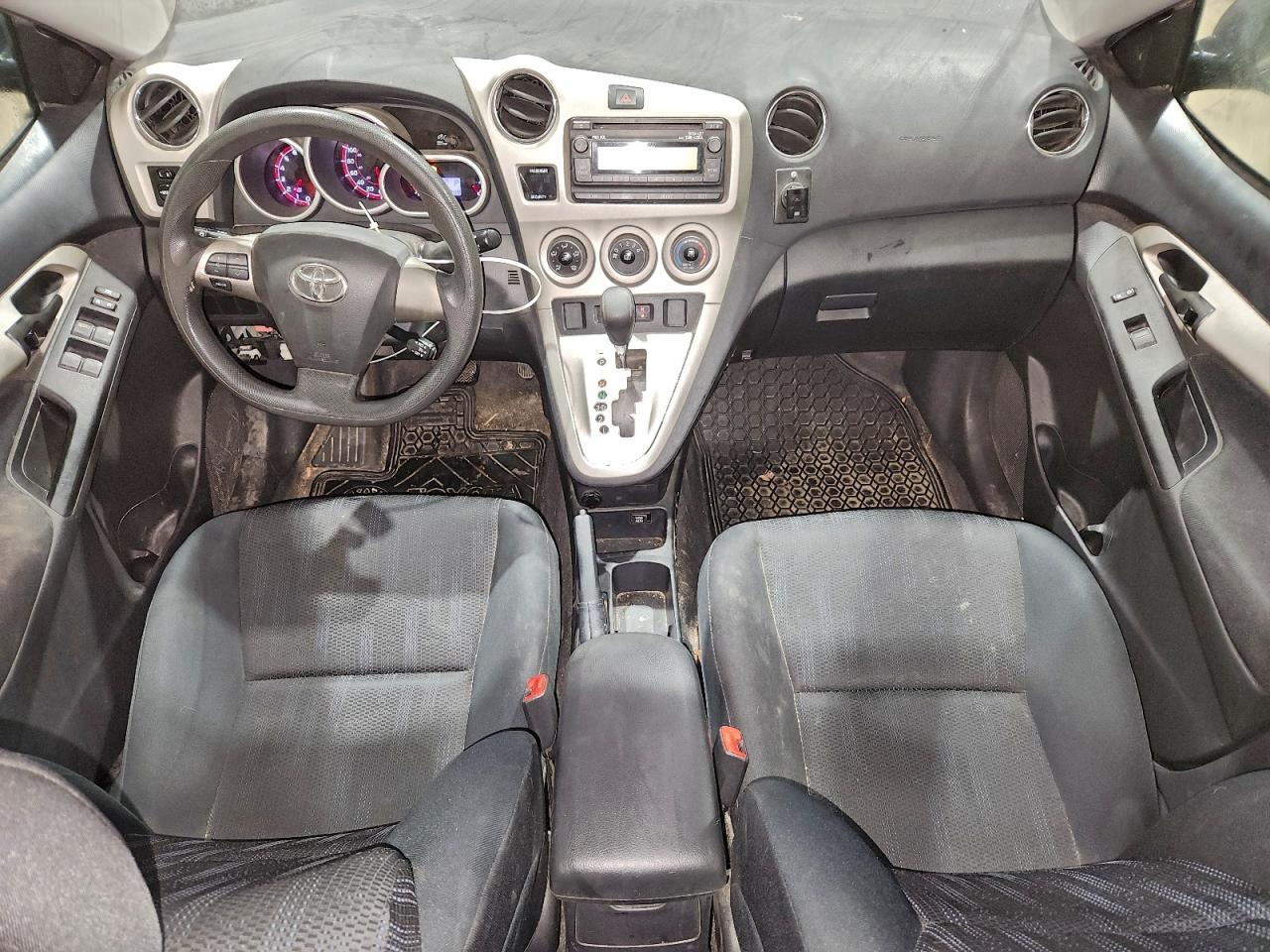 2014 Toyota Matrix Base Серебряный vin: 2T1KU4EE7EC134333