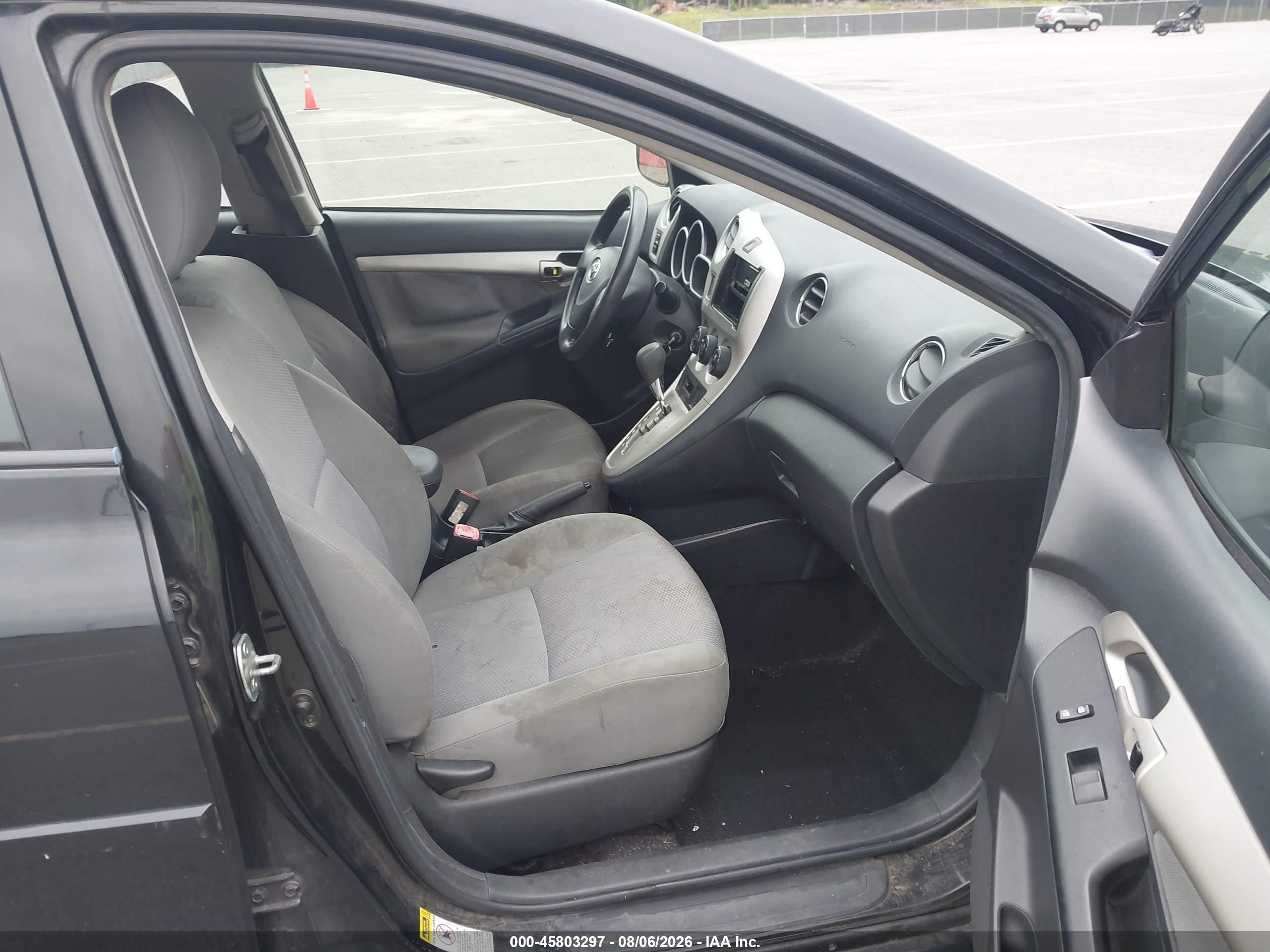 2010 Toyota Matrix   Black vin: 2T1KU4EE8AC260498