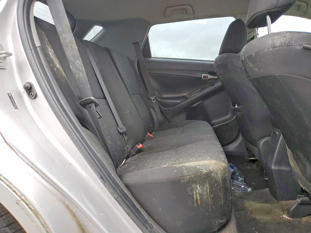 2010 Toyota Matrix Base Silver vin: 2T1KU4EE8AC287720