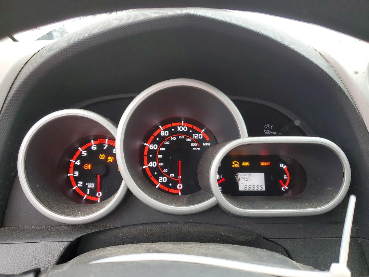 2010 Toyota Matrix Base Silver vin: 2T1KU4EE8AC287720