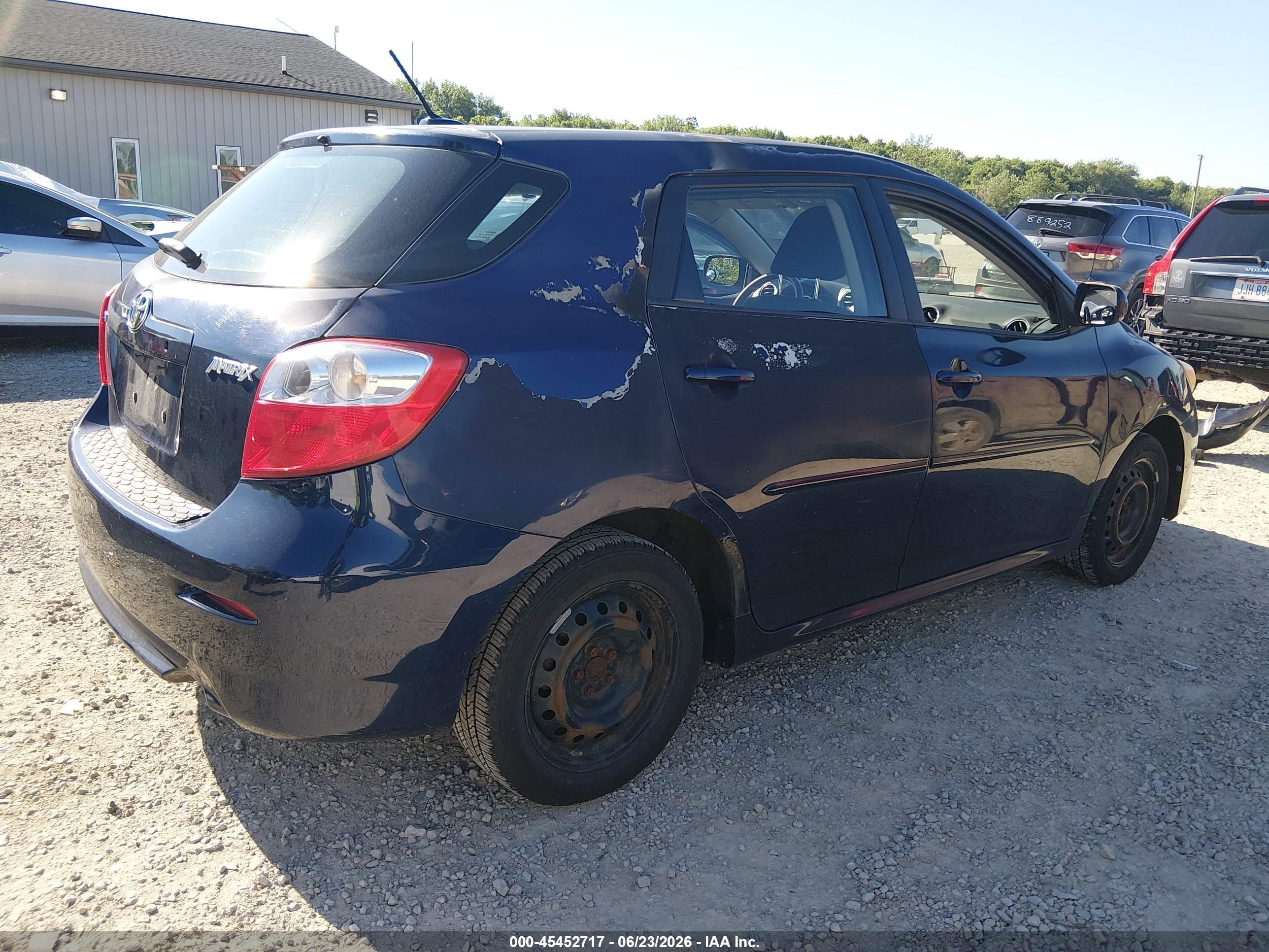 2010 Toyota Matrix   Blue vin: 2T1KU4EE8AC311899