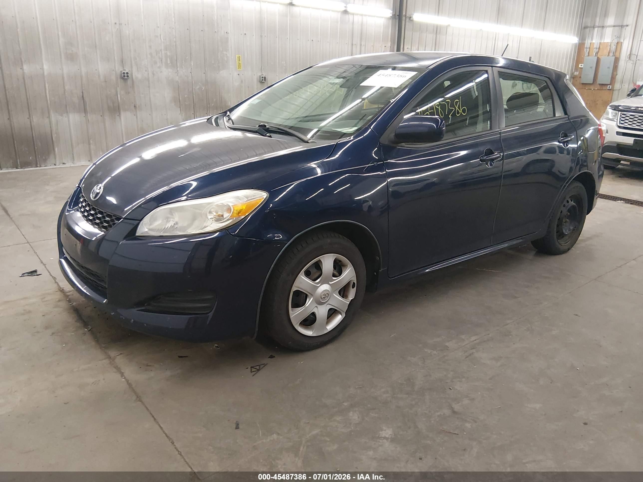 2010 Toyota Matrix   Dark Blue vin: 2T1KU4EE8AC486590