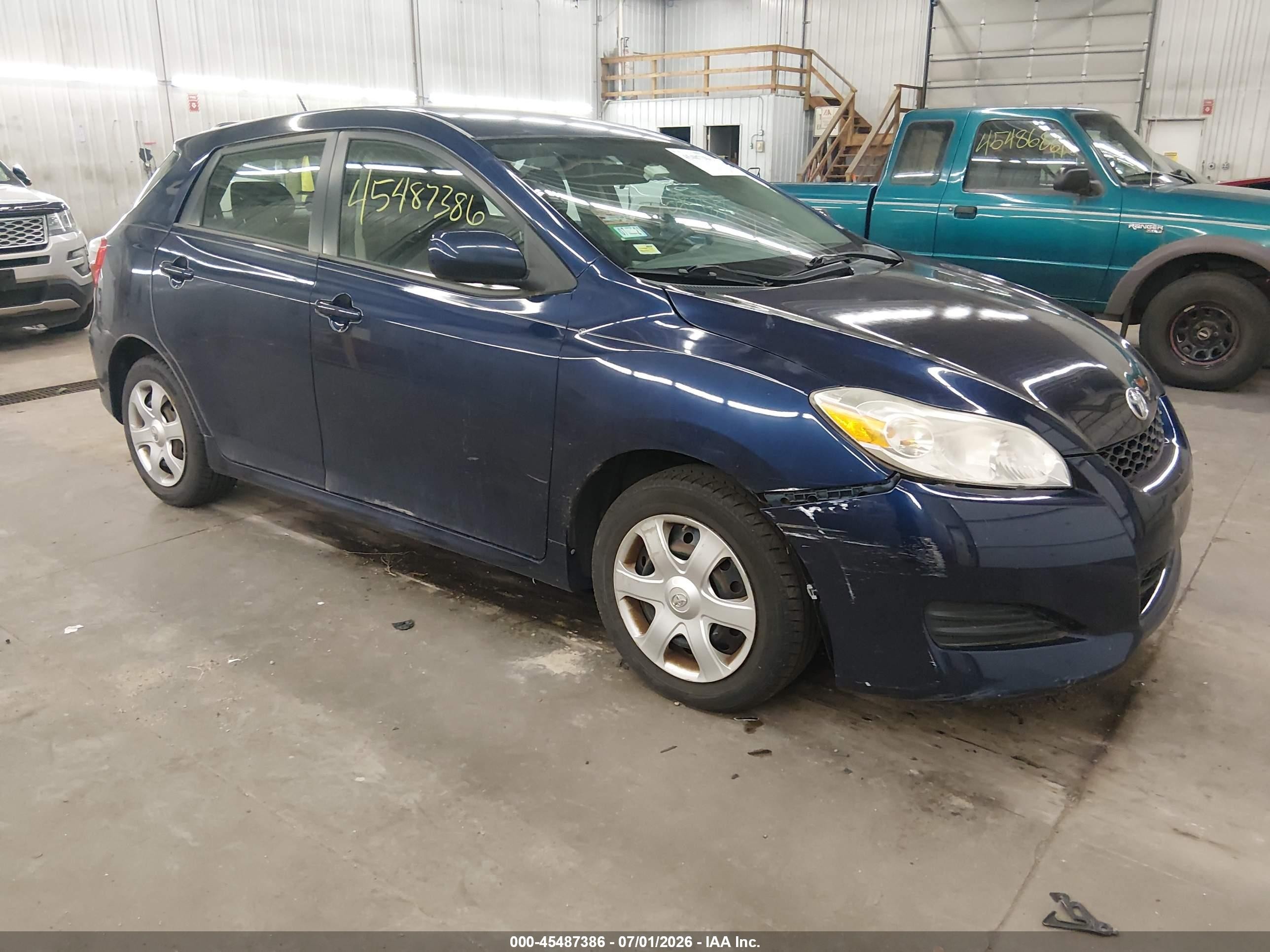 2010 Toyota Matrix   Dark Blue vin: 2T1KU4EE8AC486590