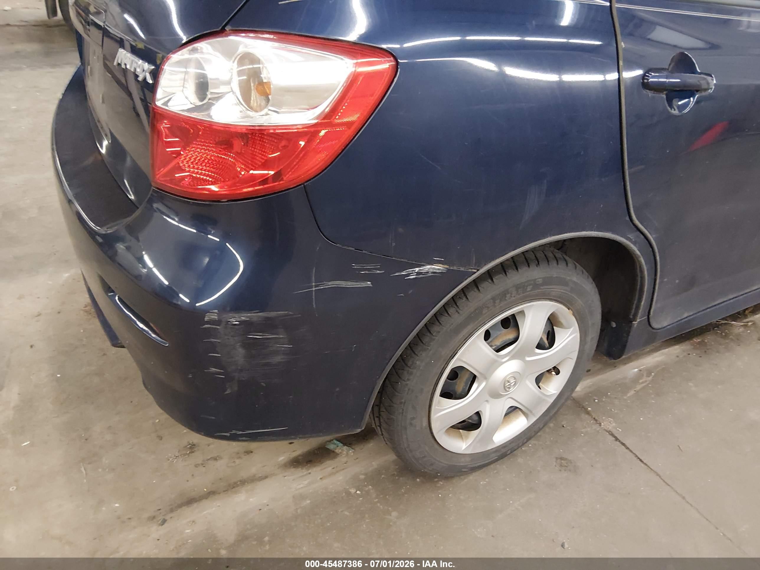 2010 Toyota Matrix   Dark Blue vin: 2T1KU4EE8AC486590