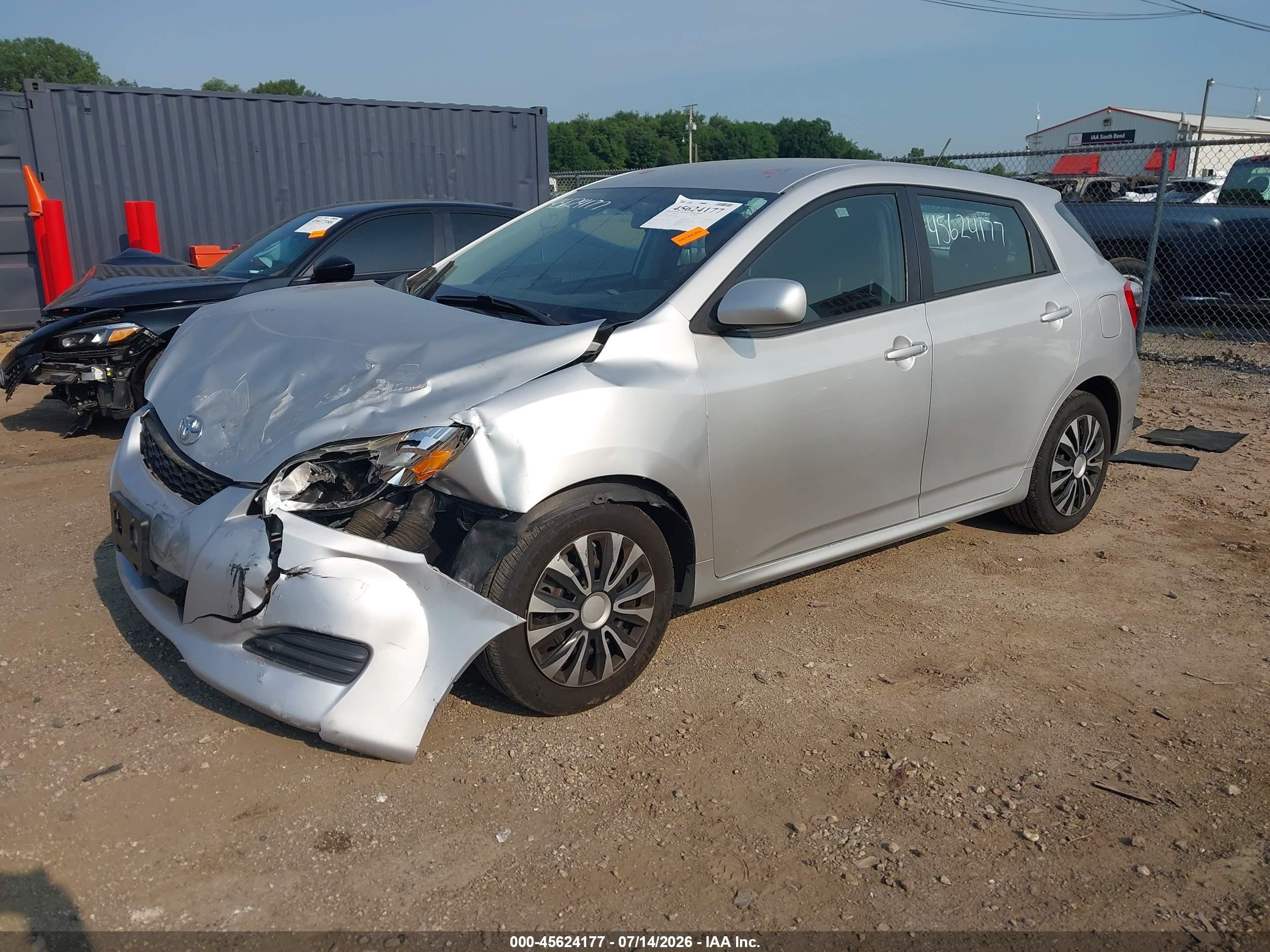 2010 Toyota Matrix   Silver vin: 2T1KU4EE8AC524691
