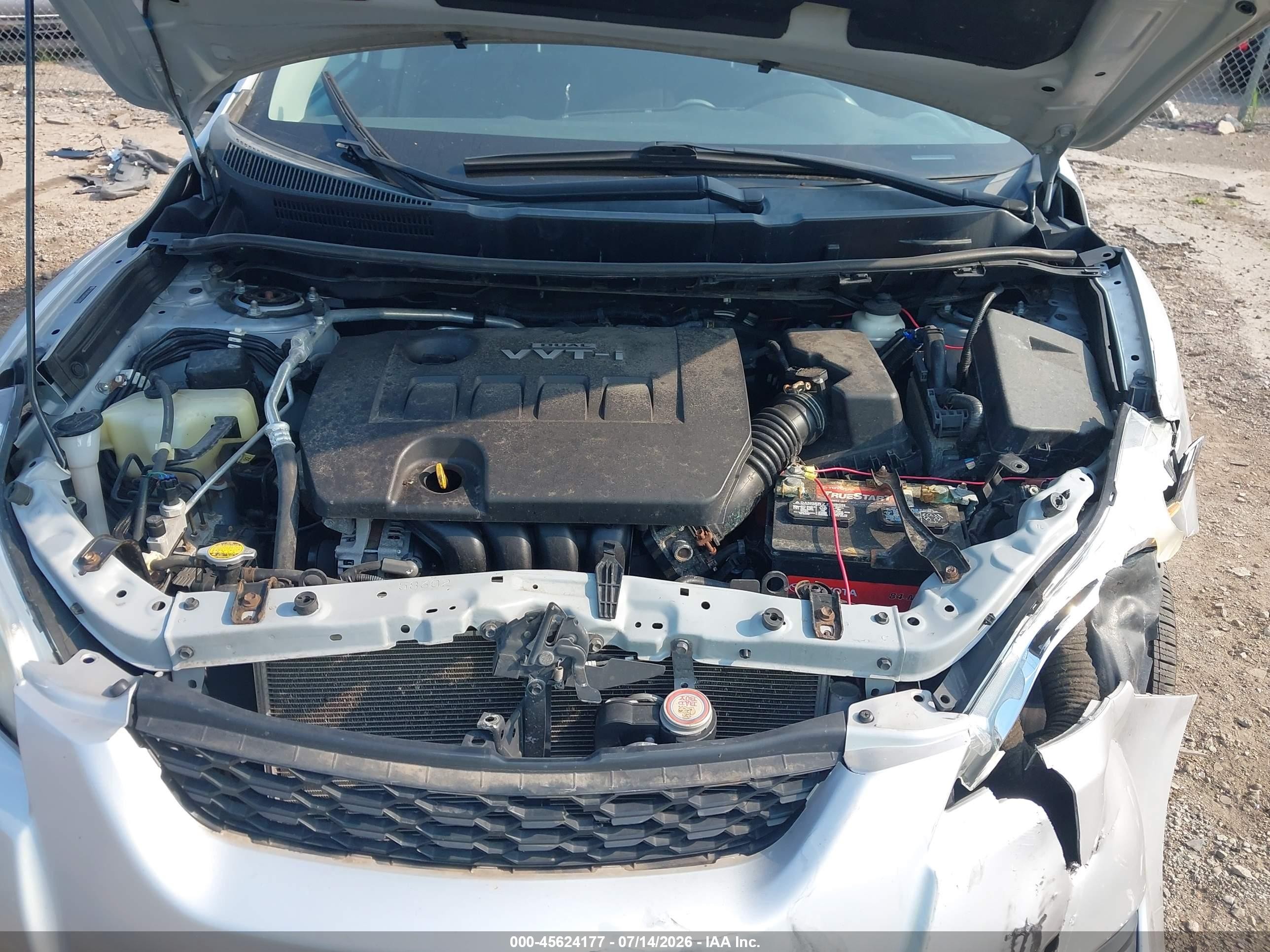 2010 Toyota Matrix   Silver vin: 2T1KU4EE8AC524691