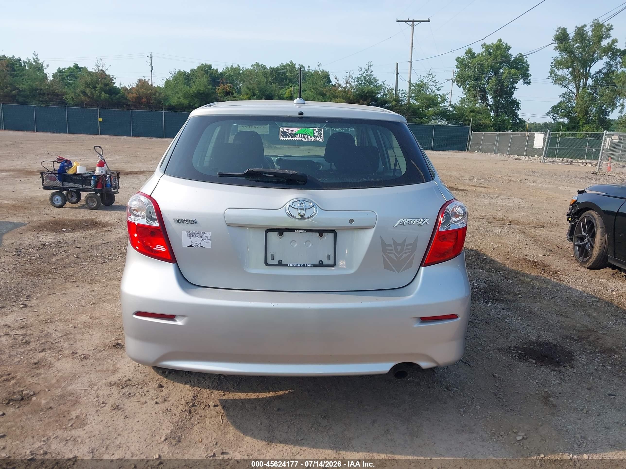 2010 Toyota Matrix   Silver vin: 2T1KU4EE8AC524691