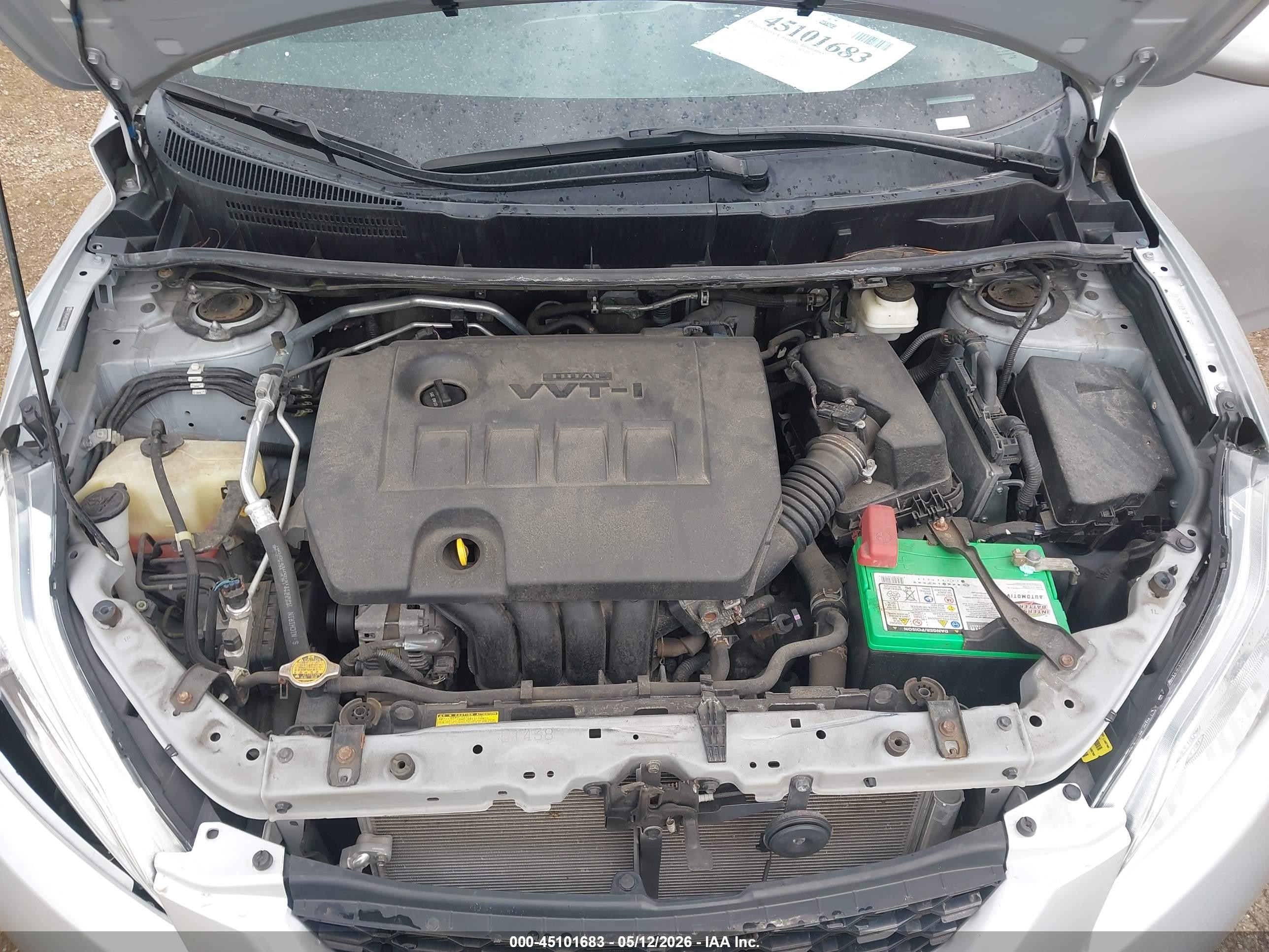 2013 Toyota Matrix L Silver vin: 2T1KU4EE8DC058670
