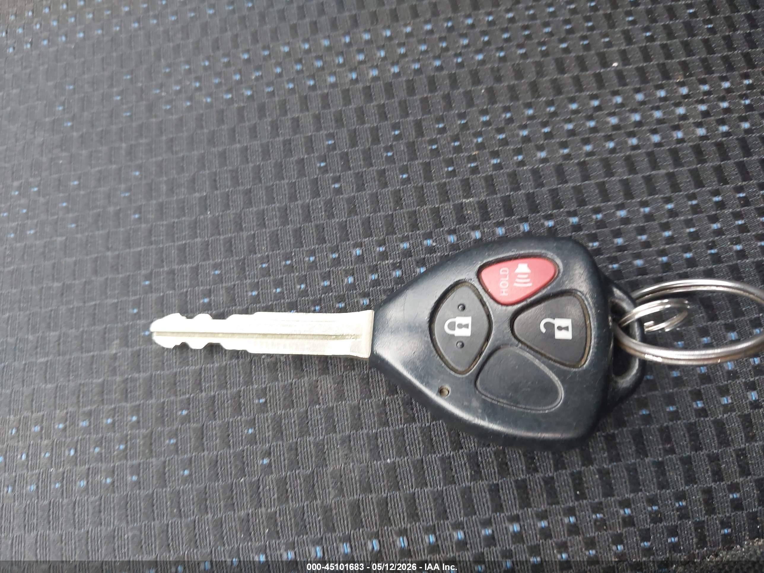 2013 Toyota Matrix L Silver vin: 2T1KU4EE8DC058670