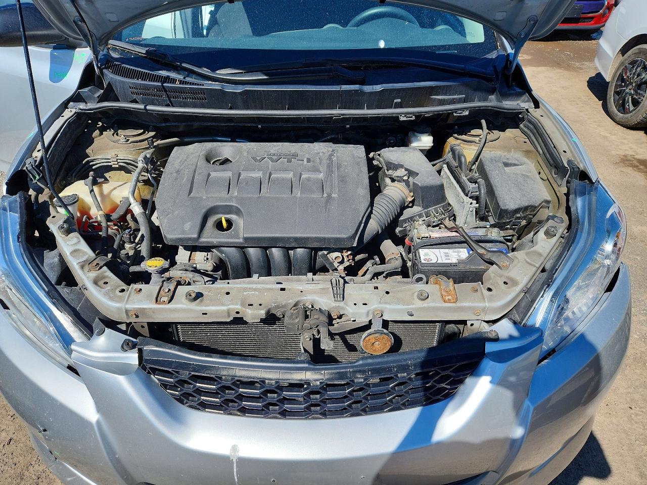 2013 Toyota Matrix L Silver vin: 2T1KU4EE8DC092561