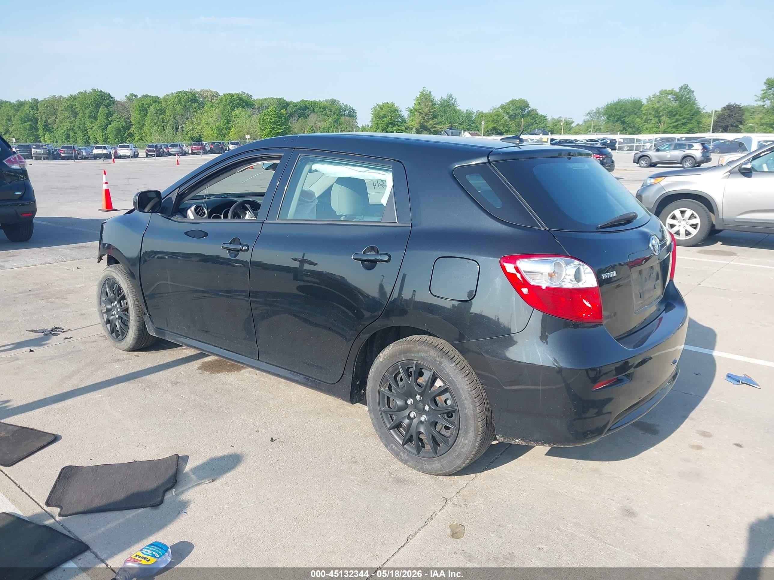 2010 Toyota Matrix   Black vin: 2T1KU4EE9AC209656