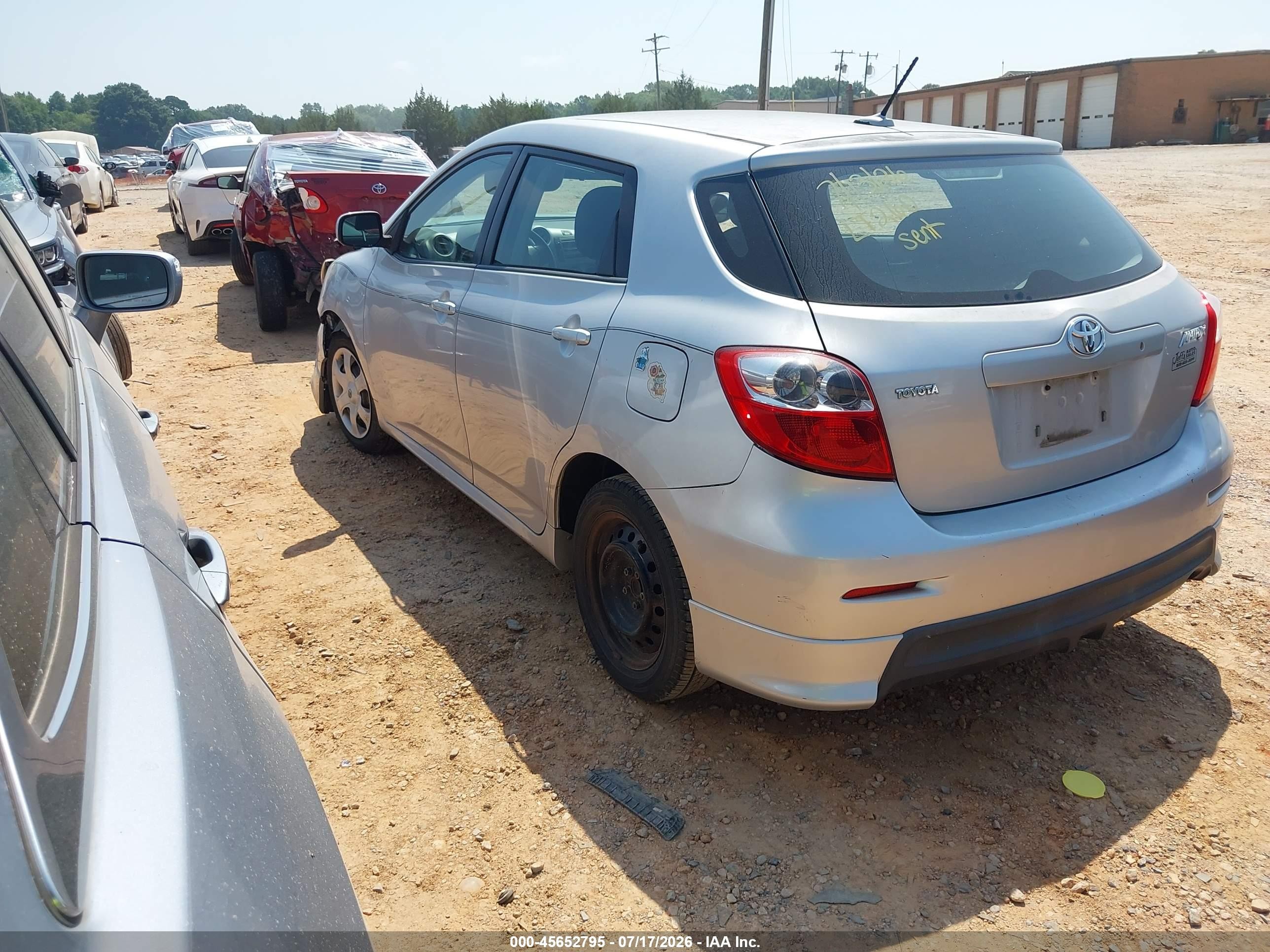 2010 Toyota Matrix   Silver vin: 2T1KU4EE9AC266892