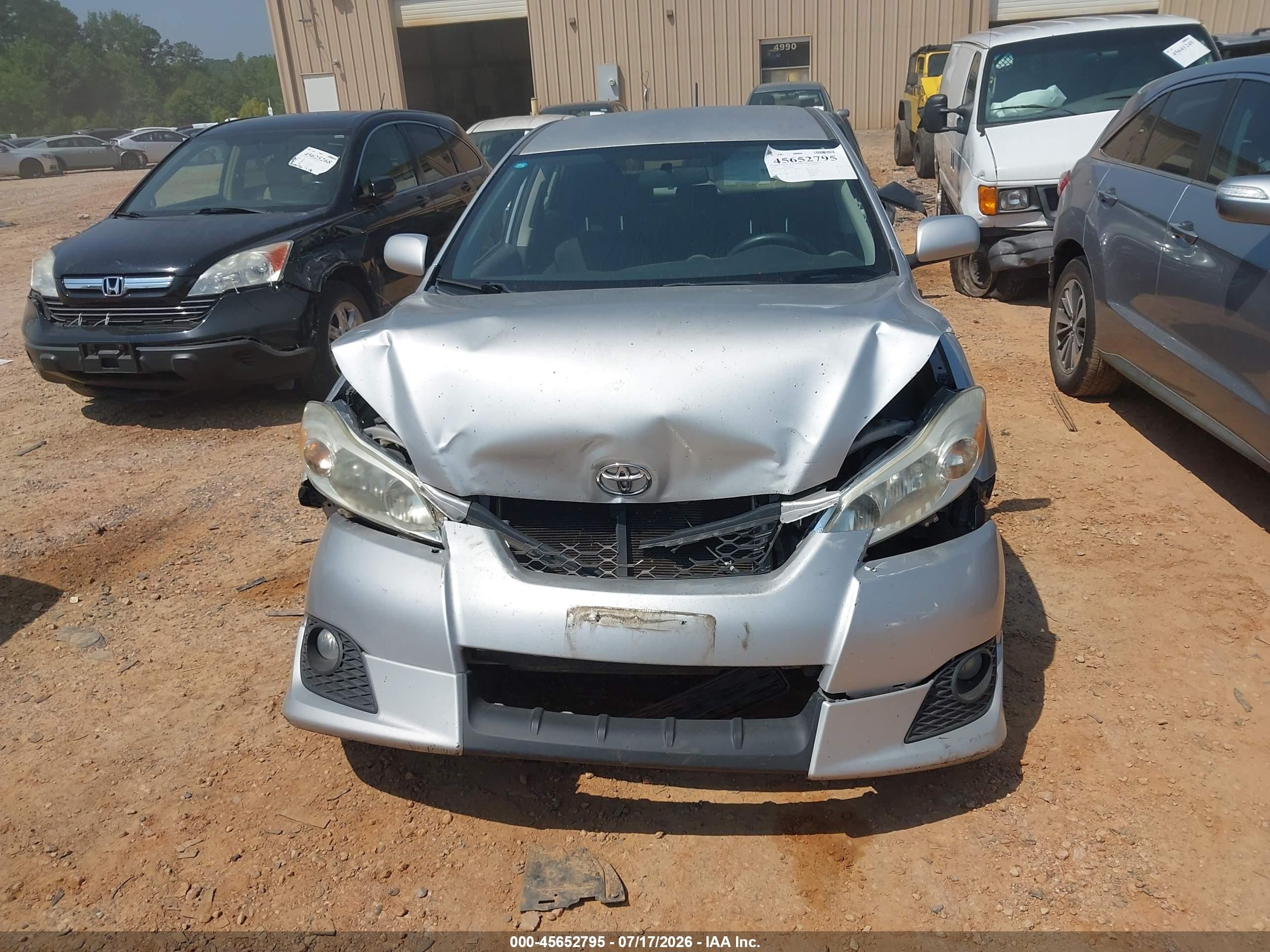 2010 Toyota Matrix   Silver vin: 2T1KU4EE9AC266892