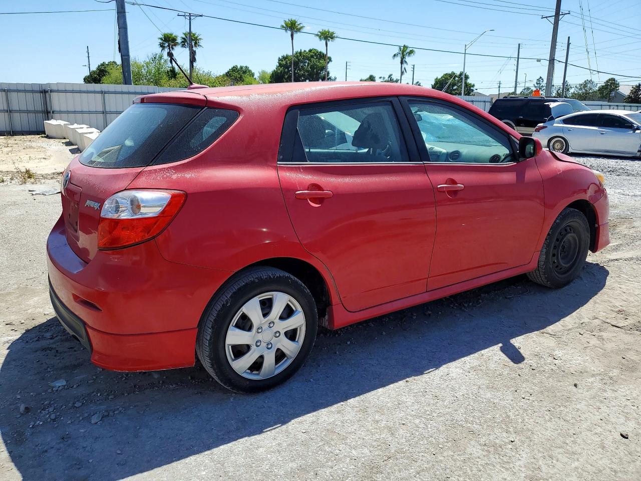 2010 Toyota Matrix Base Red vin: 2T1KU4EE9AC471810
