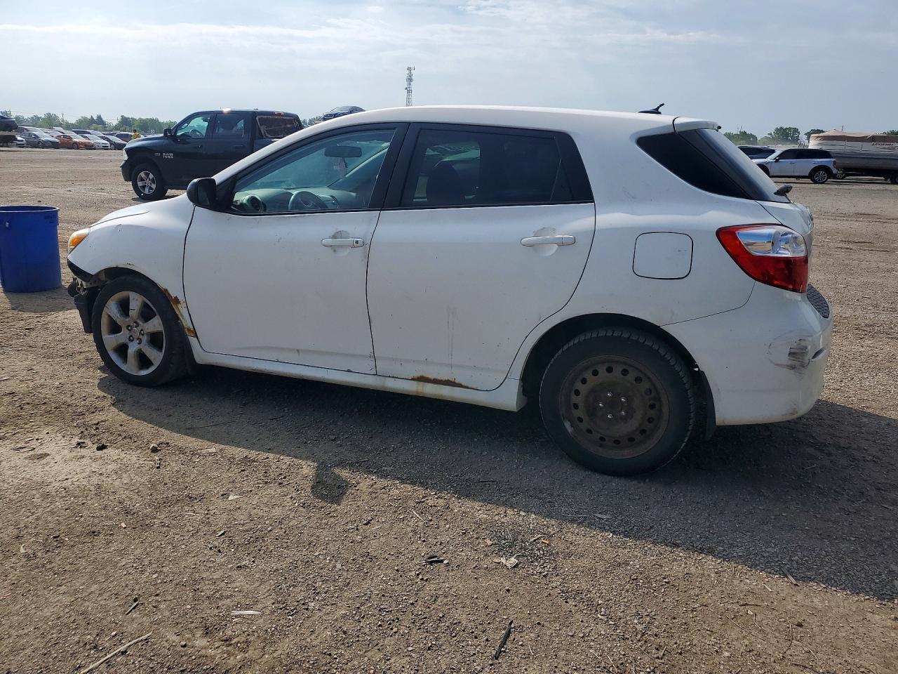 2011 Toyota Matrix White vin: 2T1KU4EE9BC665478