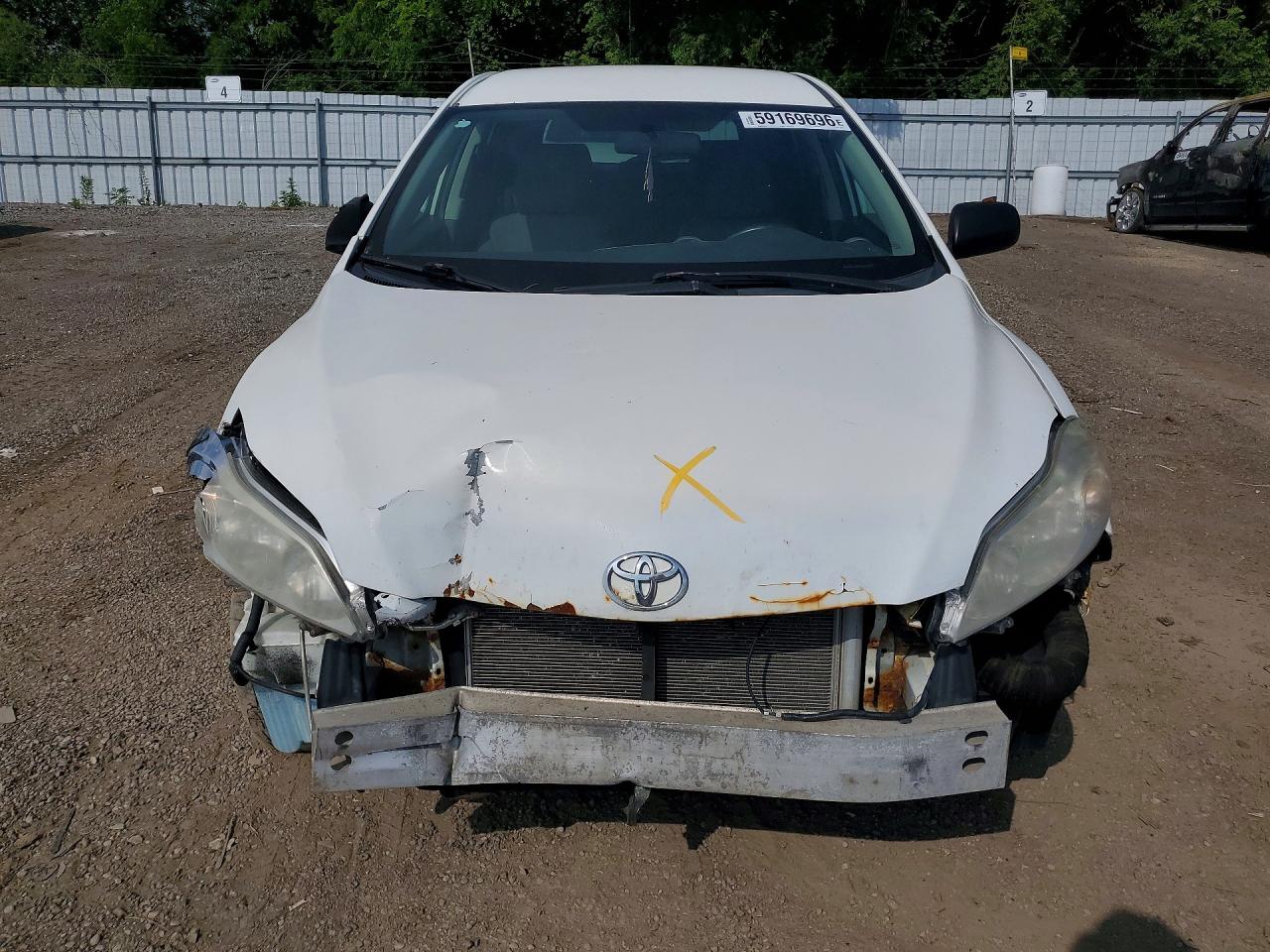 2011 Toyota Matrix White vin: 2T1KU4EE9BC665478