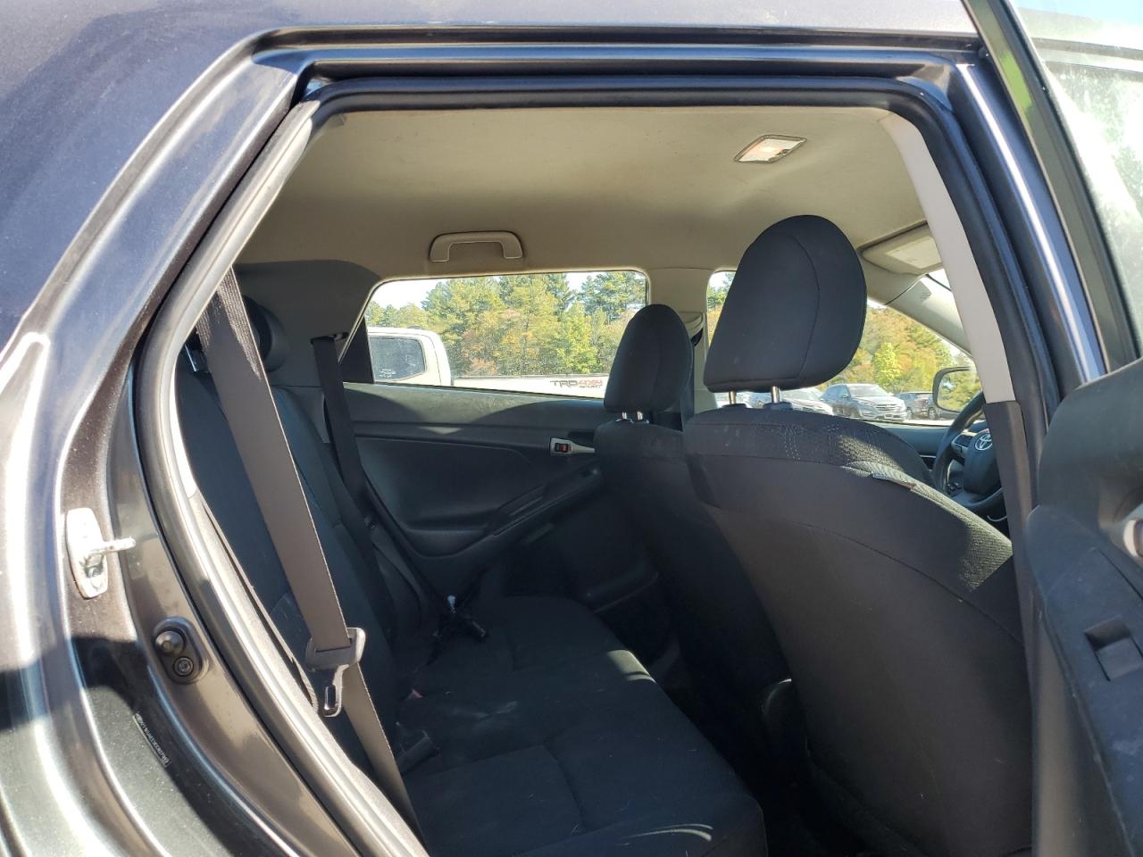 2012 Toyt Matrix Gray vin: 2T1KU4EE9CC827949