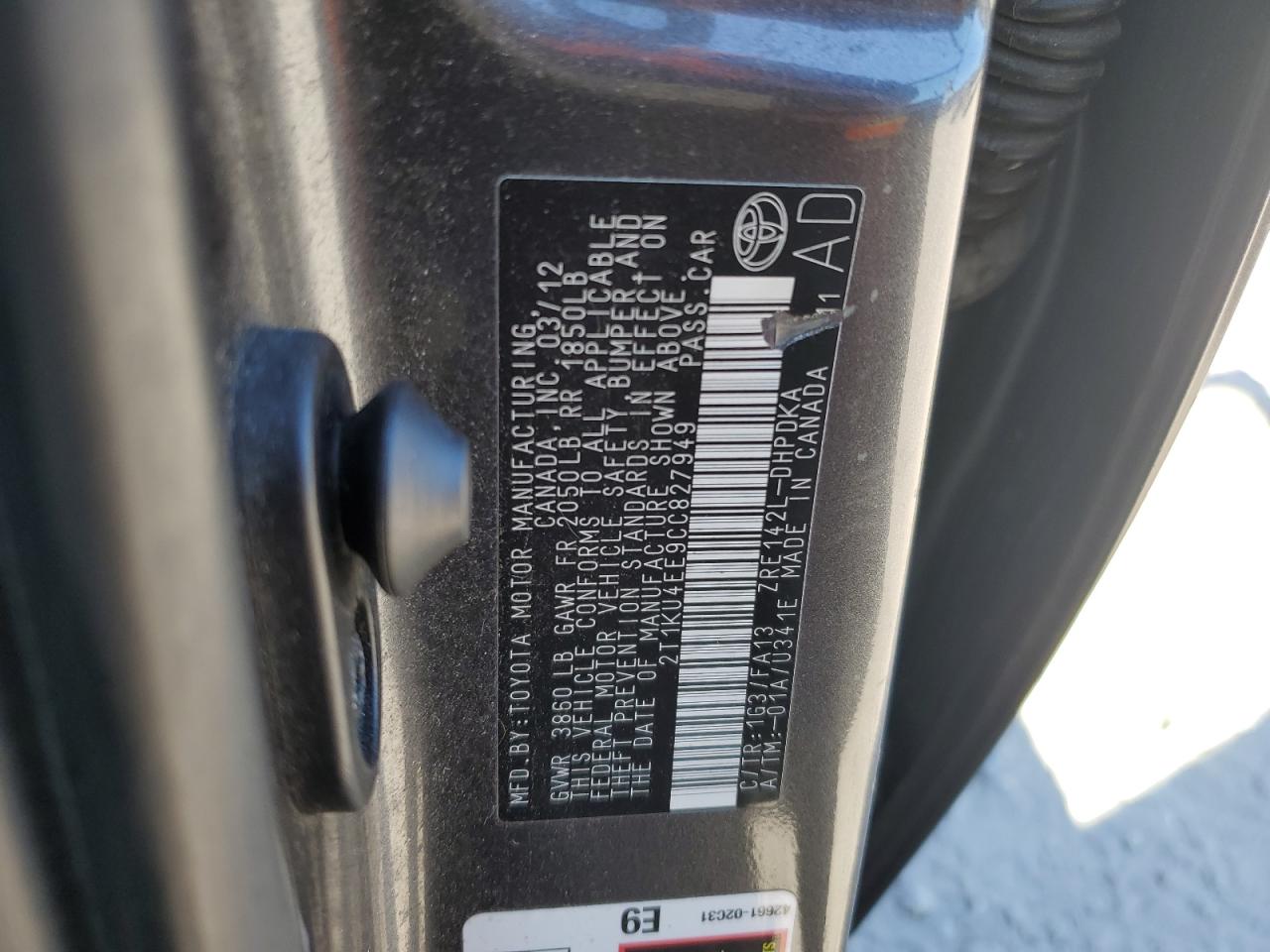 2012 Toyt Matrix Gray vin: 2T1KU4EE9CC827949
