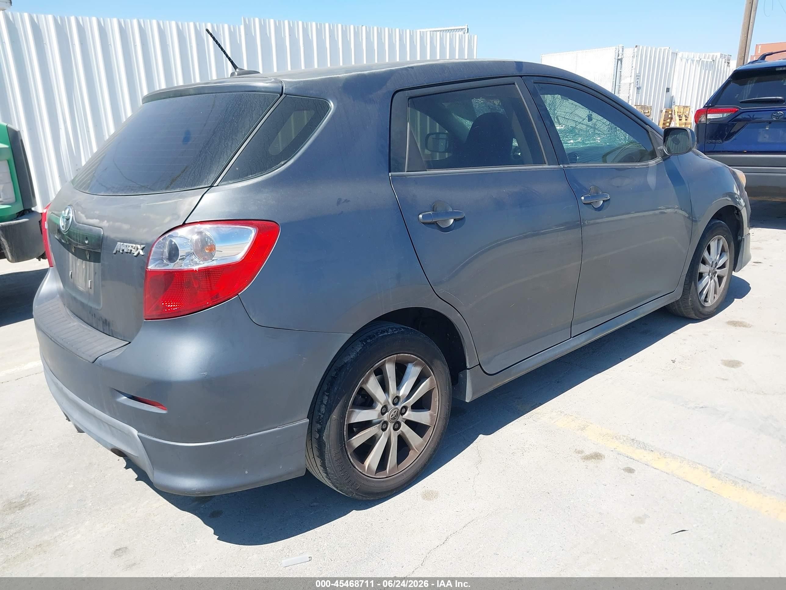 2010 Toyota Matrix   Gray vin: 2T1KU4EEXAC267324