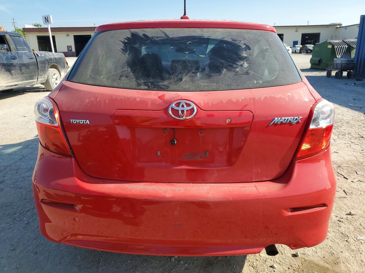 2010 Toyota Matrix Base Red vin: 2T1KU4EEXAC290585