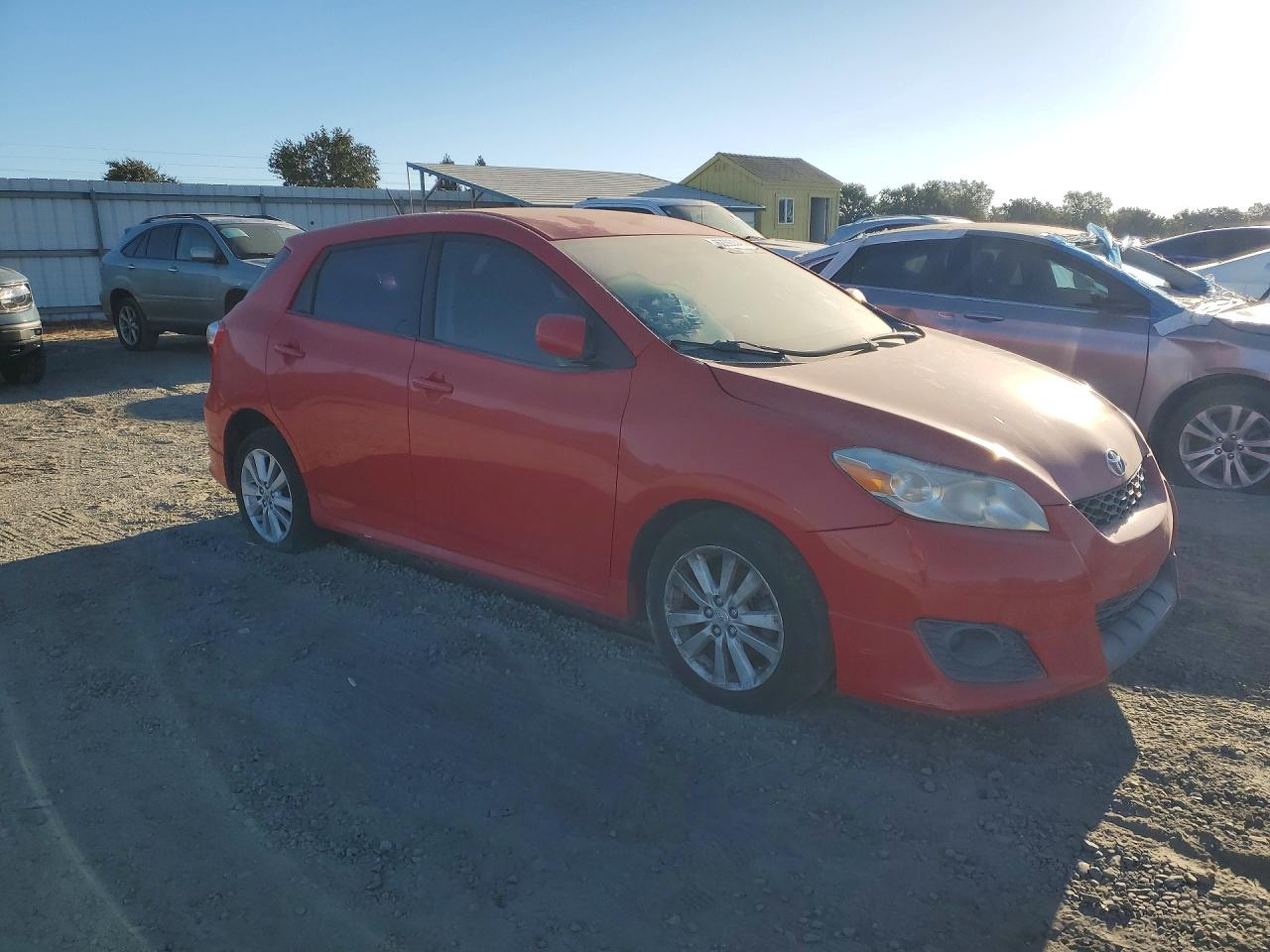 2010 Toyota Matrix Base Red vin: 2T1KU4EEXAC336366