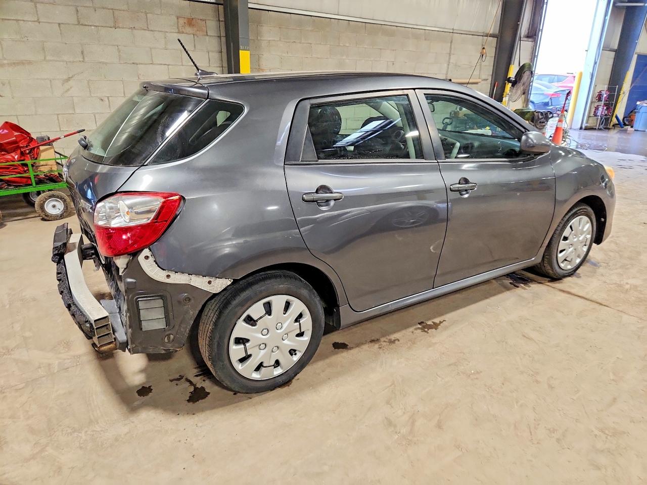2010 Toyota Matrix Base Gray vin: 2T1KU4EEXAC491449