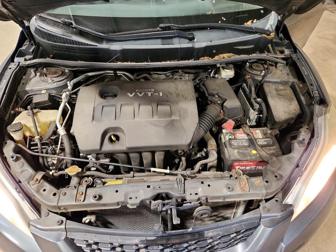 2010 Toyota Matrix Base Gray vin: 2T1KU4EEXAC491449