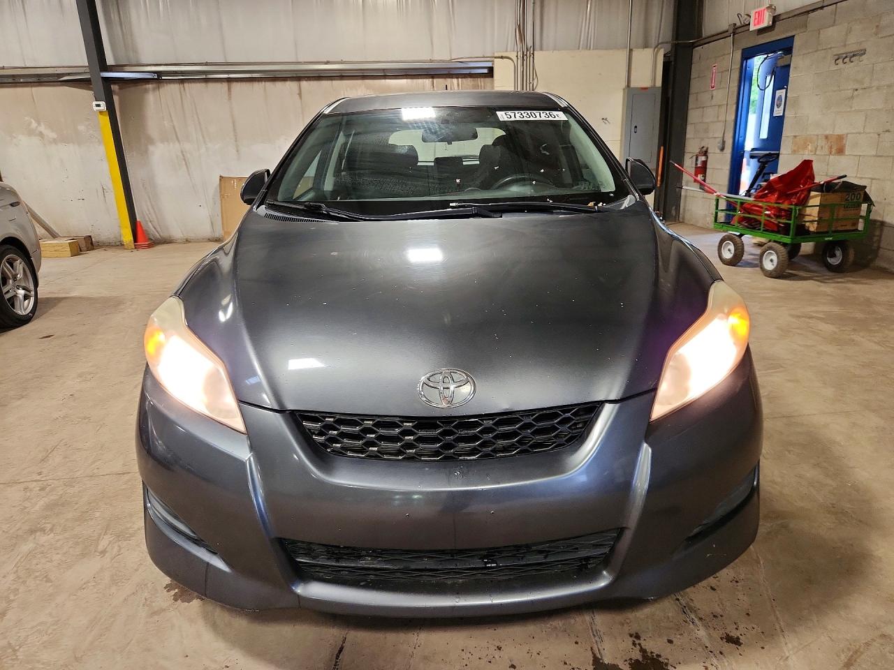 2010 Toyota Matrix Base Gray vin: 2T1KU4EEXAC491449