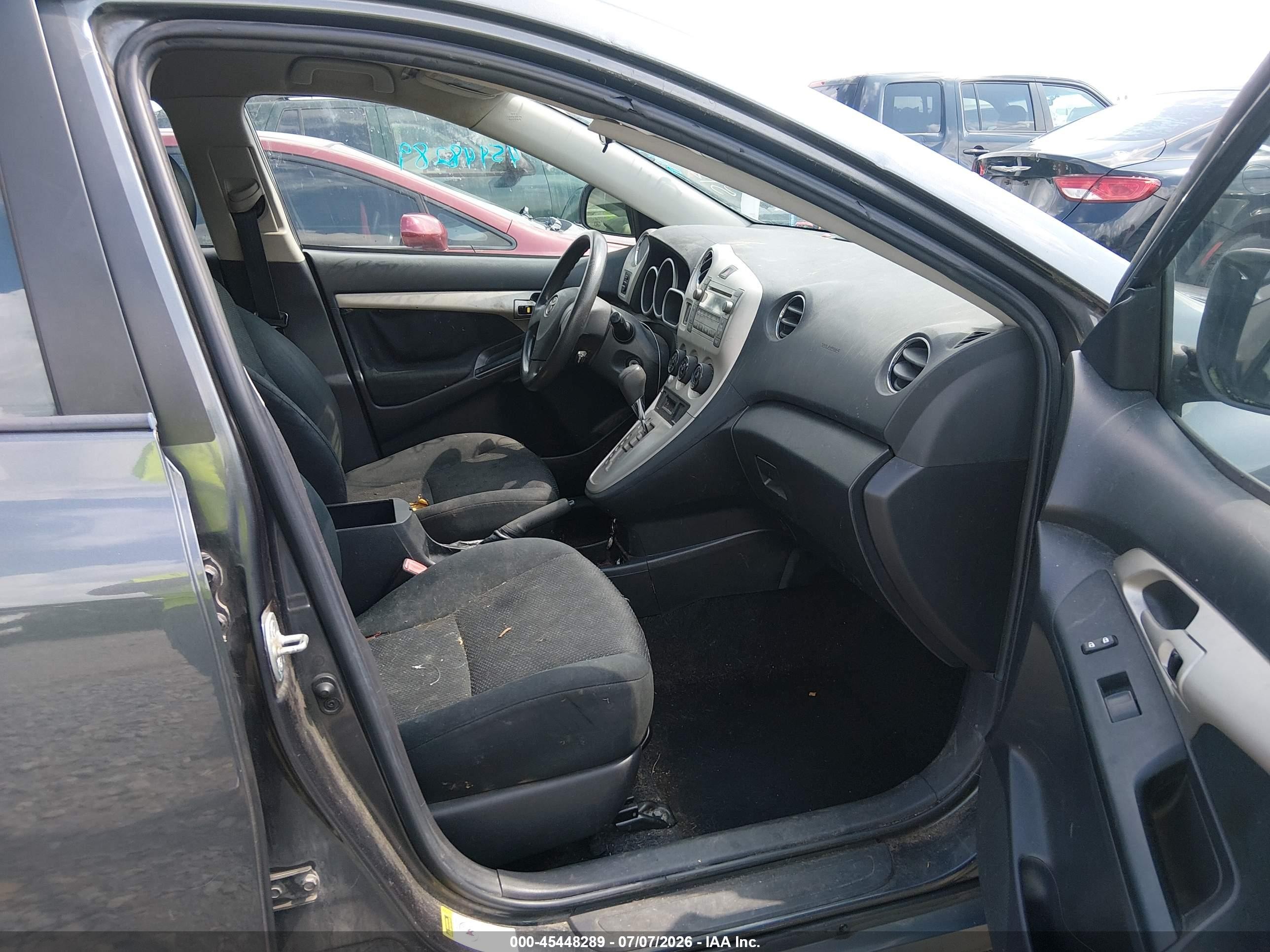 2010 Toyota Matrix   Gray vin: 2T1KU4EEXAC512574