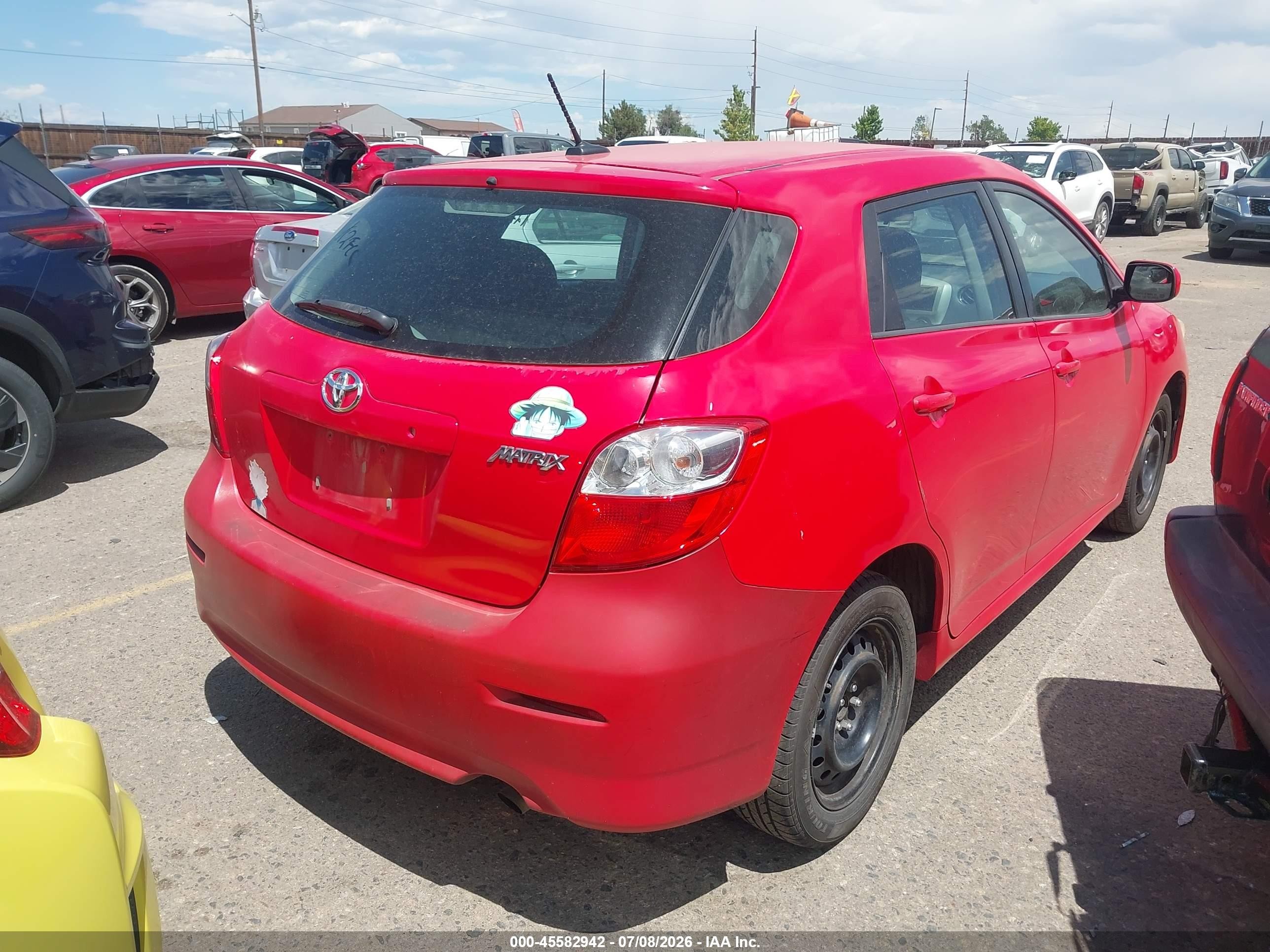 2011 Toyota Matrix   Red vin: 2T1KU4EEXBC552901