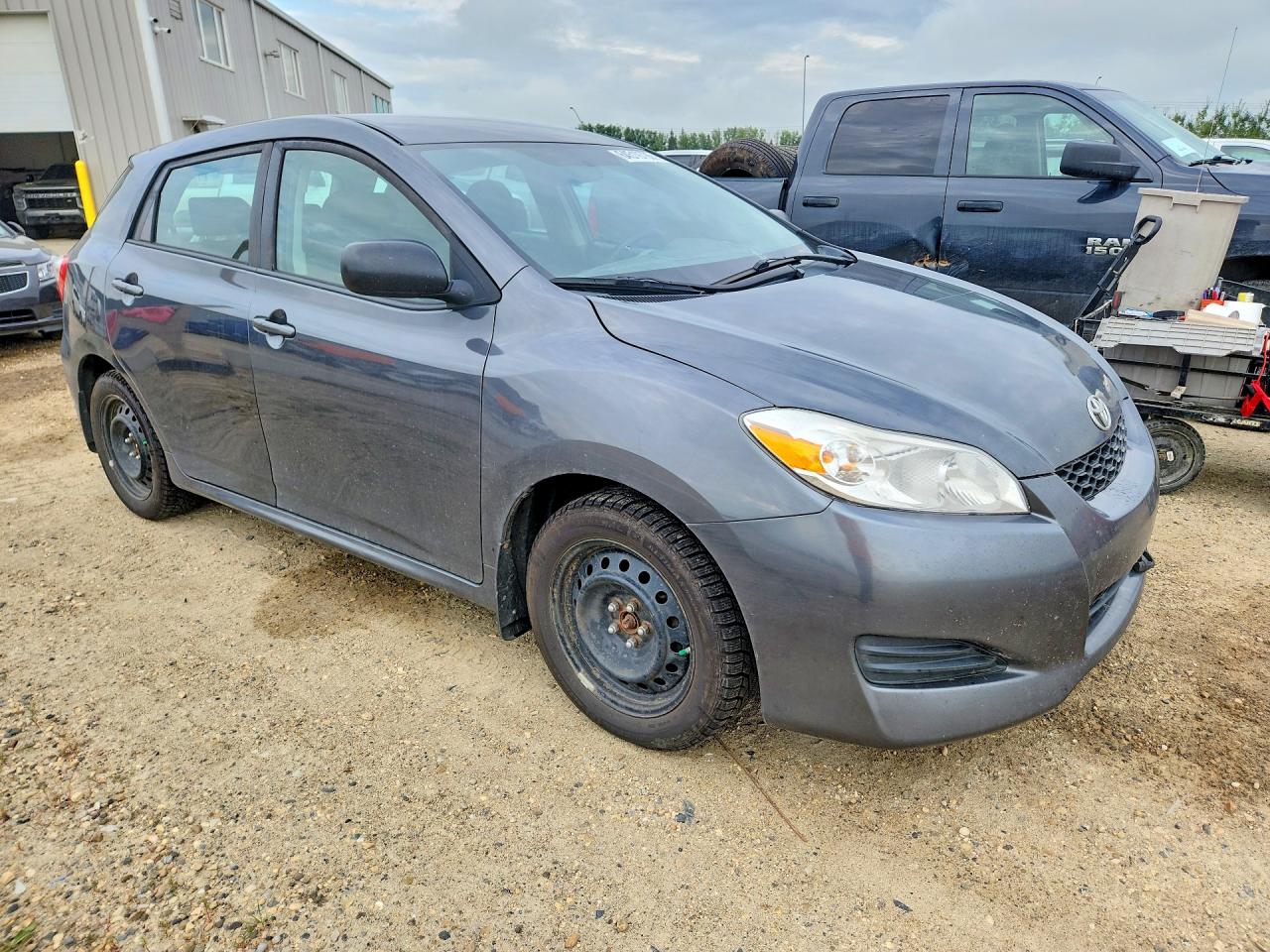 2013 Toyota Corolla Matrix Gray vin: 2T1KU4EEXDC952217