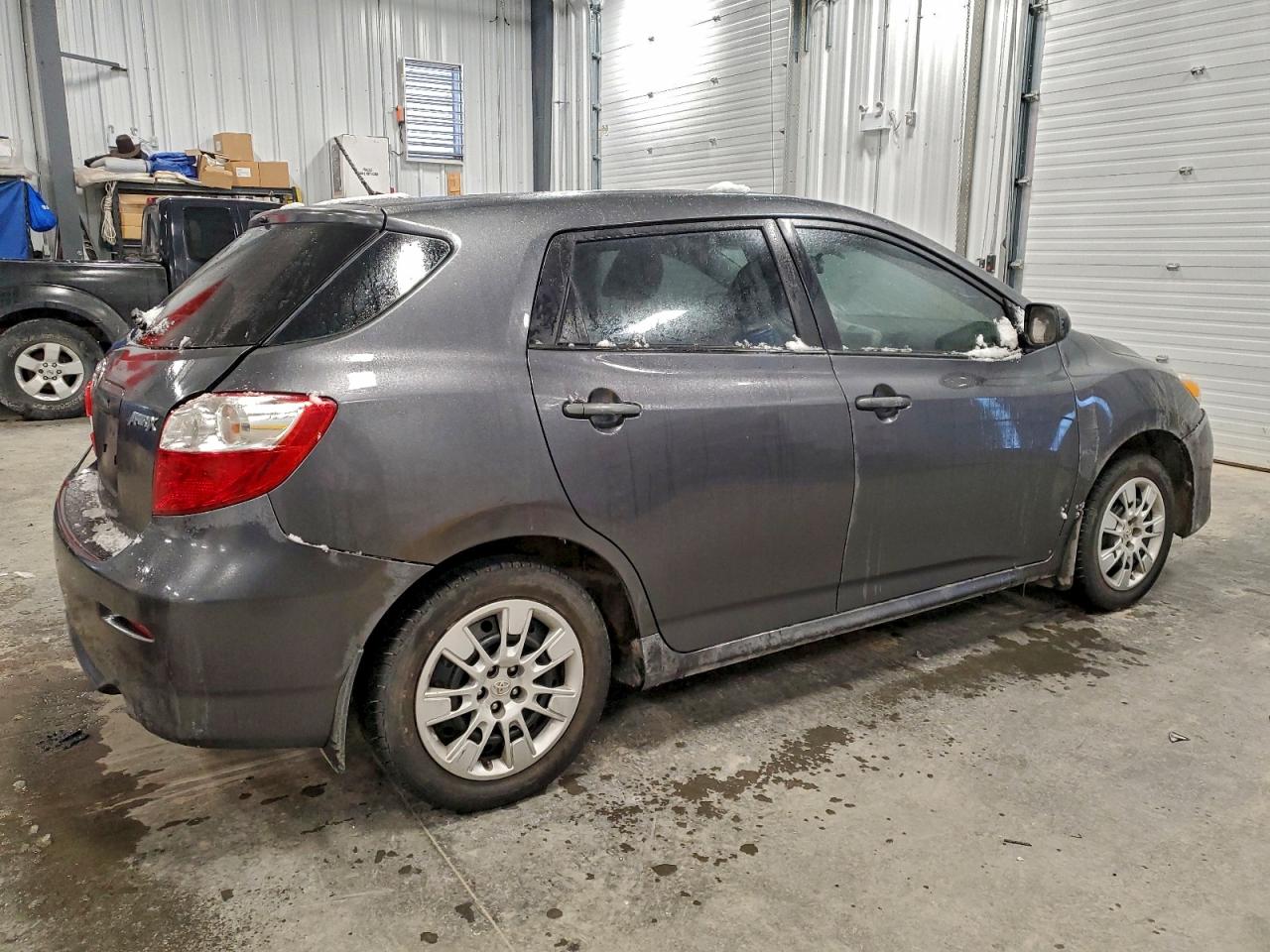 2014 Toyota Matrix Base Угольный vin: 2T1KU4EEXEC132141