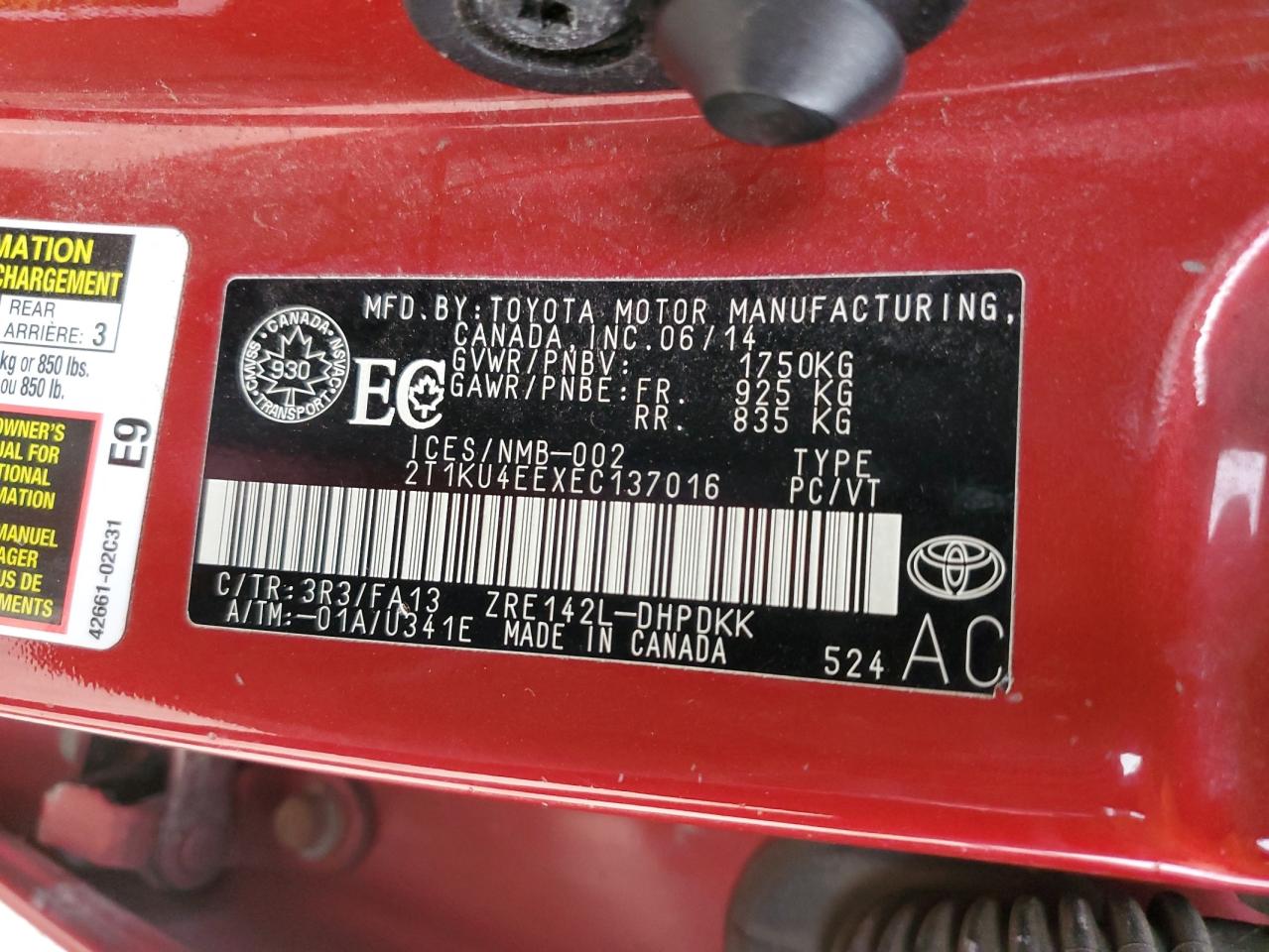 2014 Toyota Matrix Base Red vin: 2T1KU4EEXEC137016