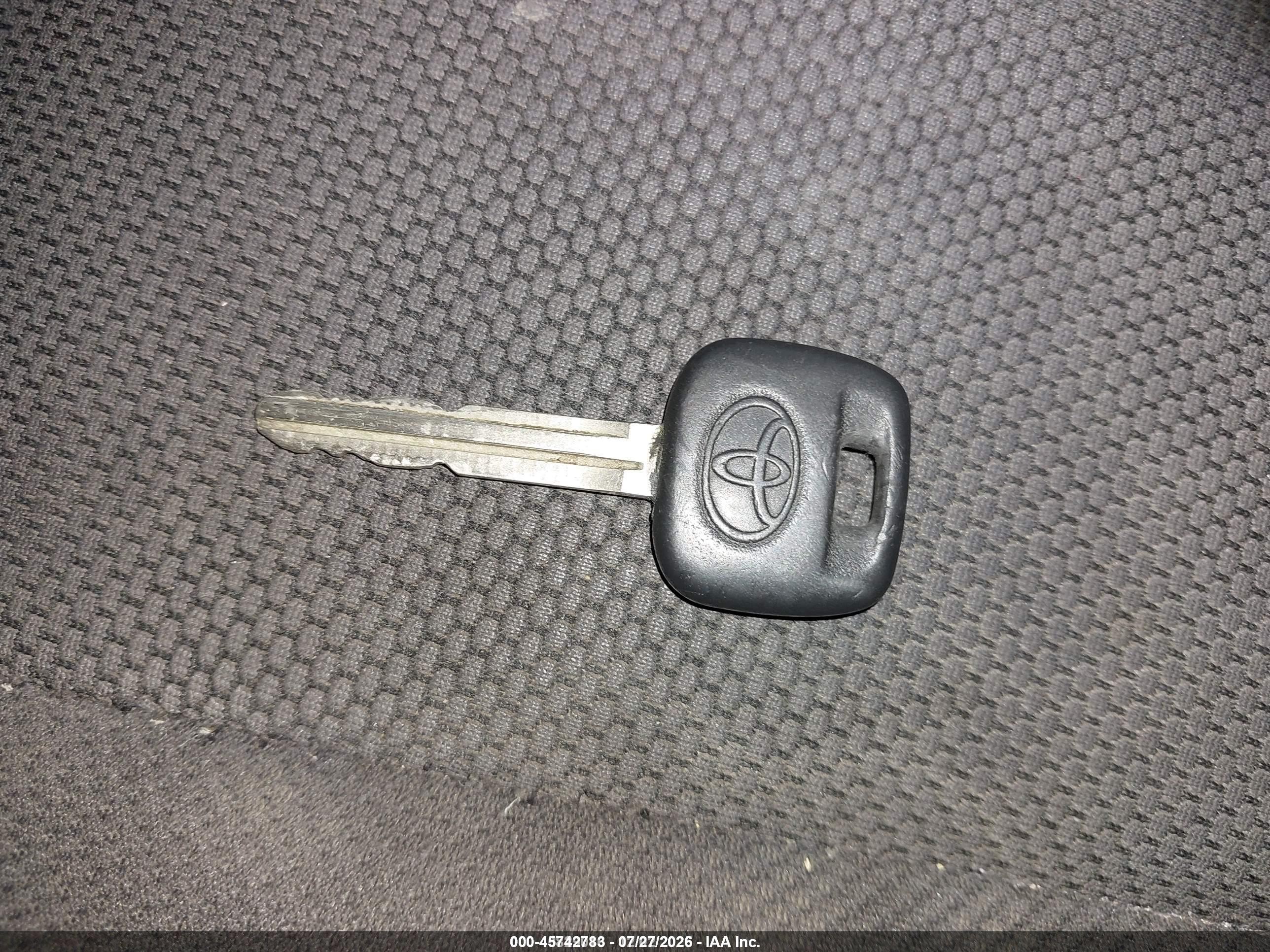 2003 Toyota Matrix Xrs Серебряный vin: 2T1KY32E13C155713