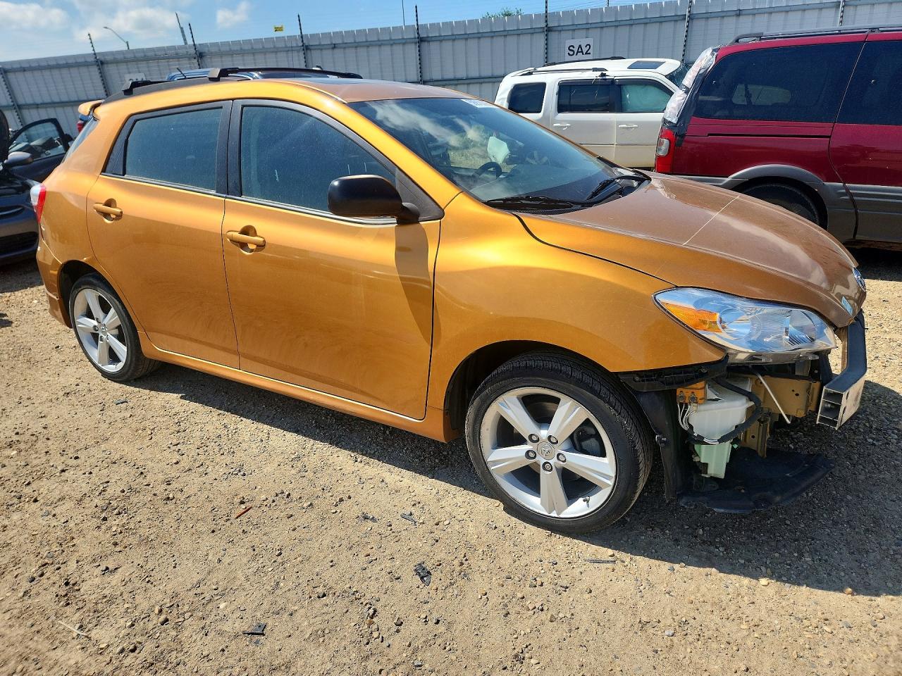 2009 Toyota Corolla Matrix S Gold vin: 2T1LE40E09C002867