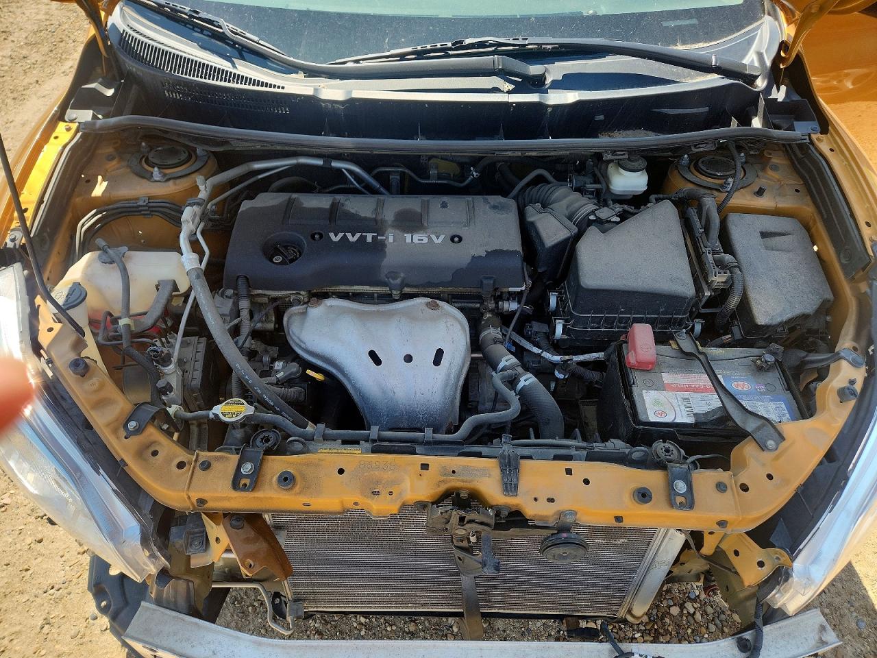 2009 Toyota Corolla Matrix S Gold vin: 2T1LE40E09C002867