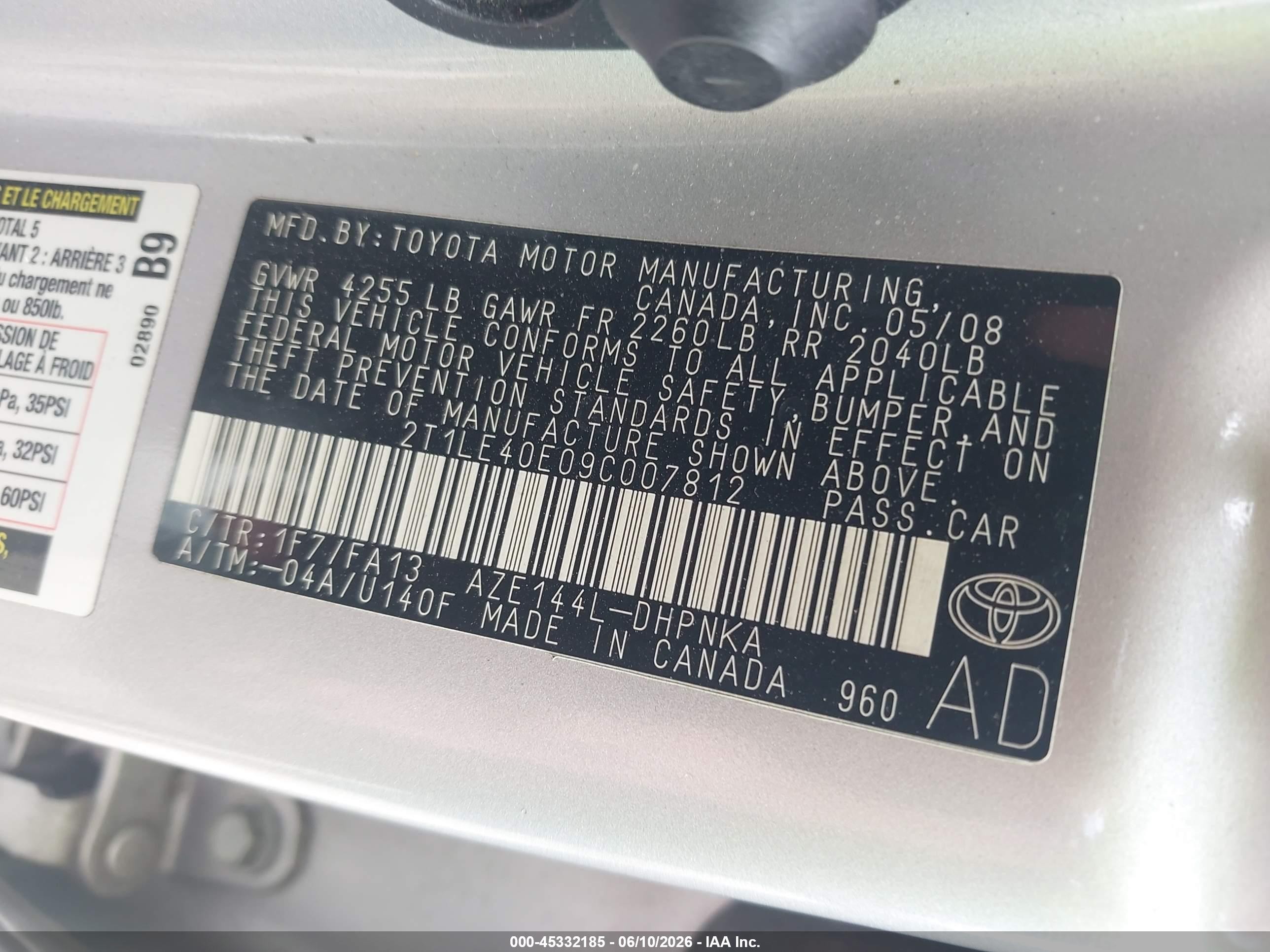 2009 Toyota Matrix S Silver vin: 2T1LE40E09C007812