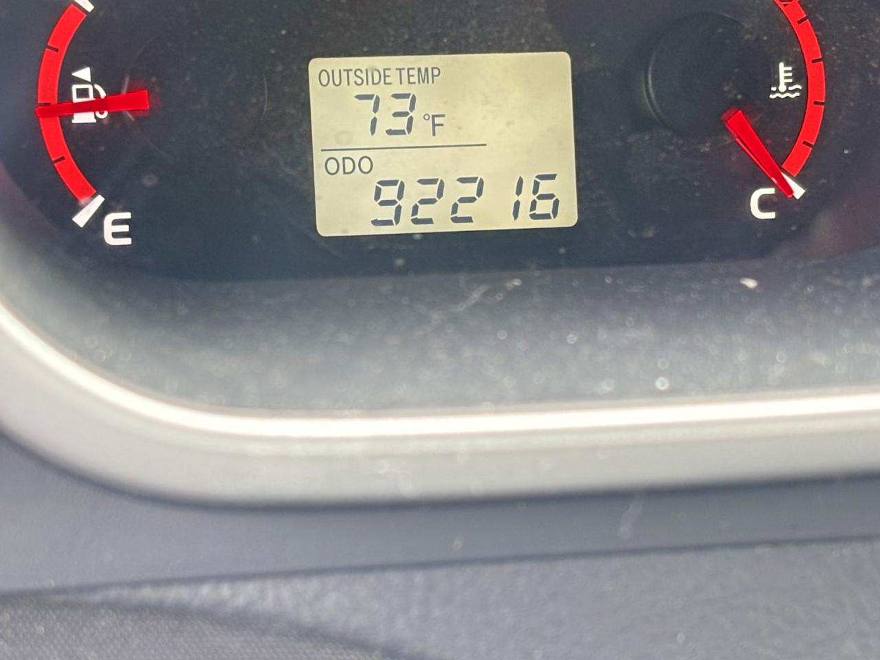 2009 Toyota Corolla Matrix S Silver vin: 2T1LE40E39C006427