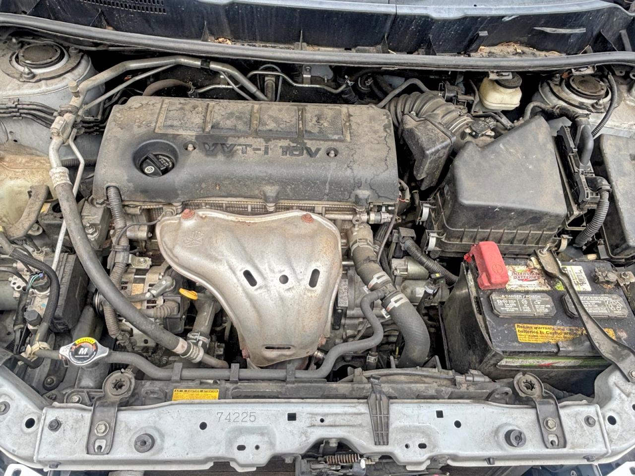 2009 Toyota Corolla Matrix S Silver vin: 2T1LE40E39C006427