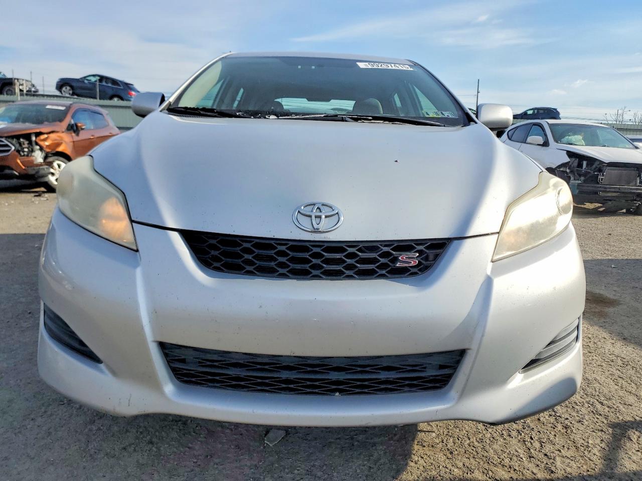 2009 Toyota Corolla Matrix S Silver vin: 2T1LE40E39C011871